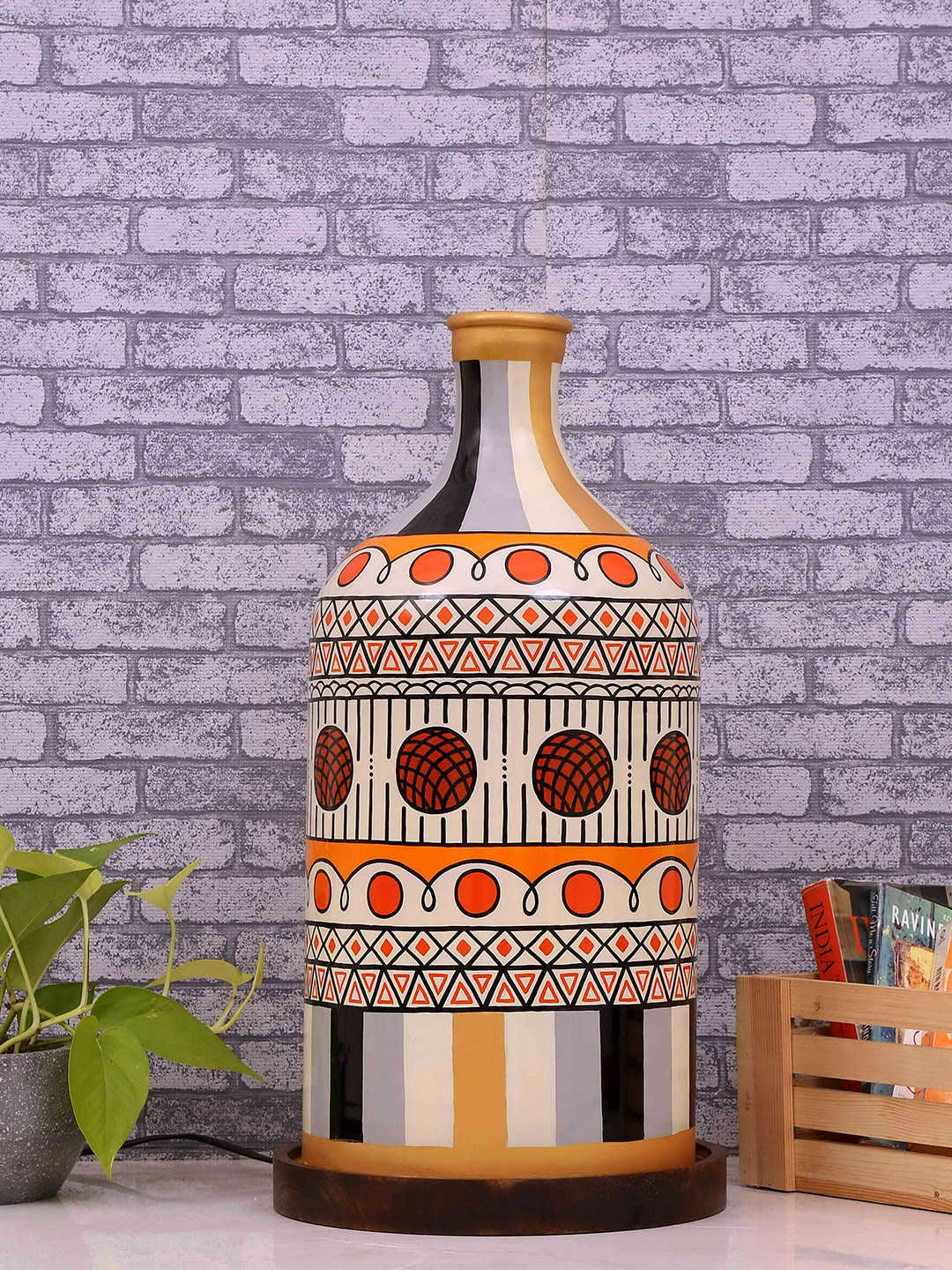 Posh-N-Plush Off-White Hand-Painted Table Lamp