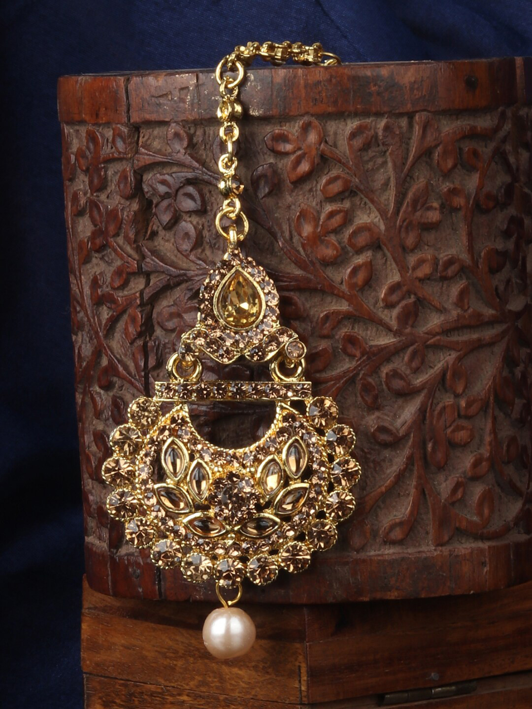 ANIKAS CREATION Women Gold-Plated Kundan Tradtional Ethnic Maangtika