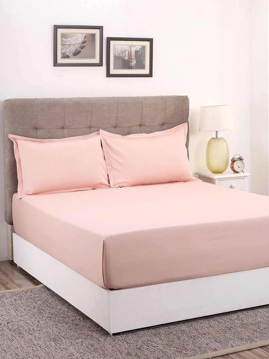 MASPAR Peach-Coloured Solid 400 TC Cotton 1 King Bedsheet with 2 Pillow Covers