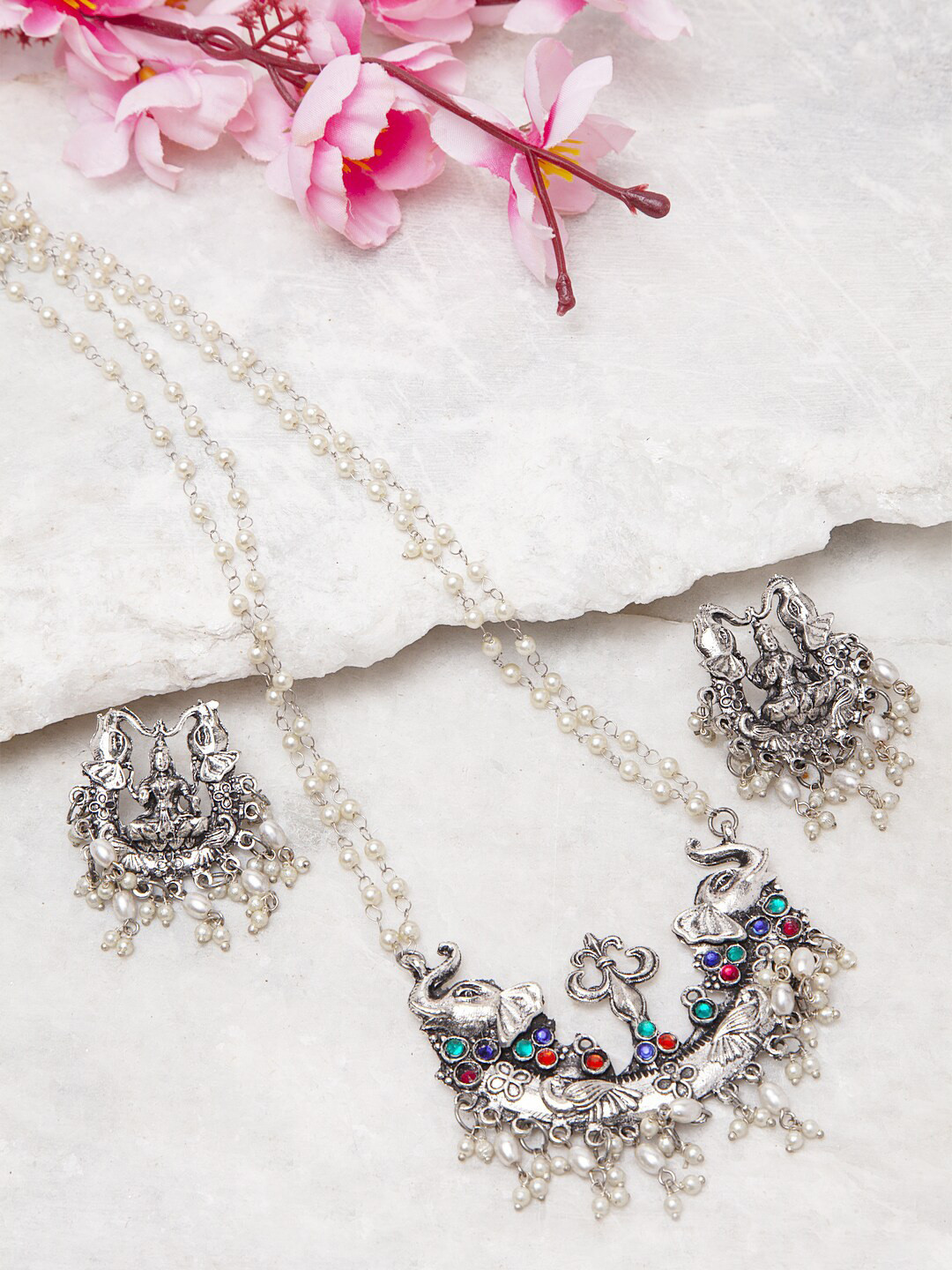 Moedbuille Silver-Plated Handcrafted Antique Temple Design Tasselled Necklace Set