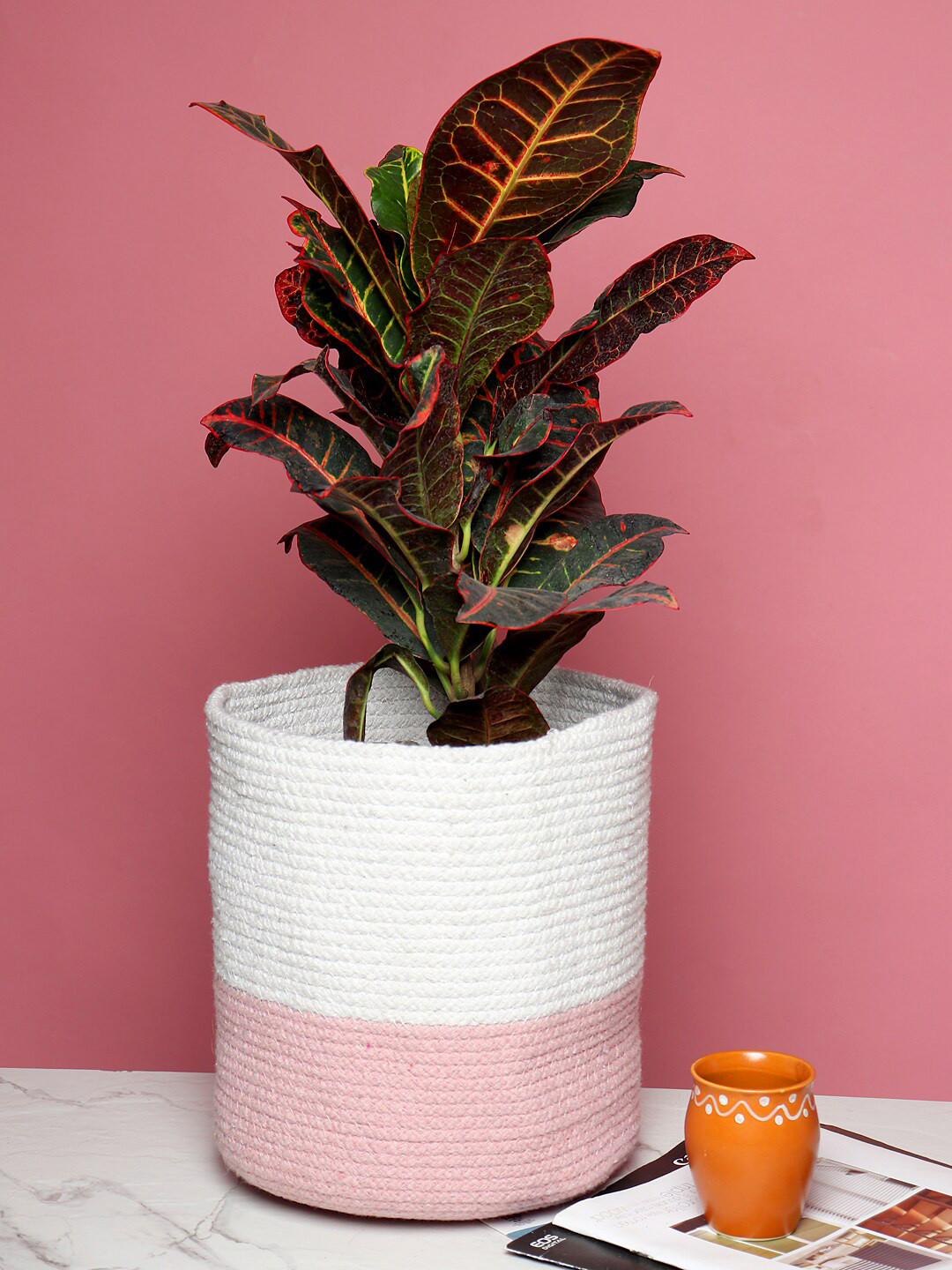 HABERE INDIA Pink & White Colourbloked Woven Jute Handmade Sustainable Planter