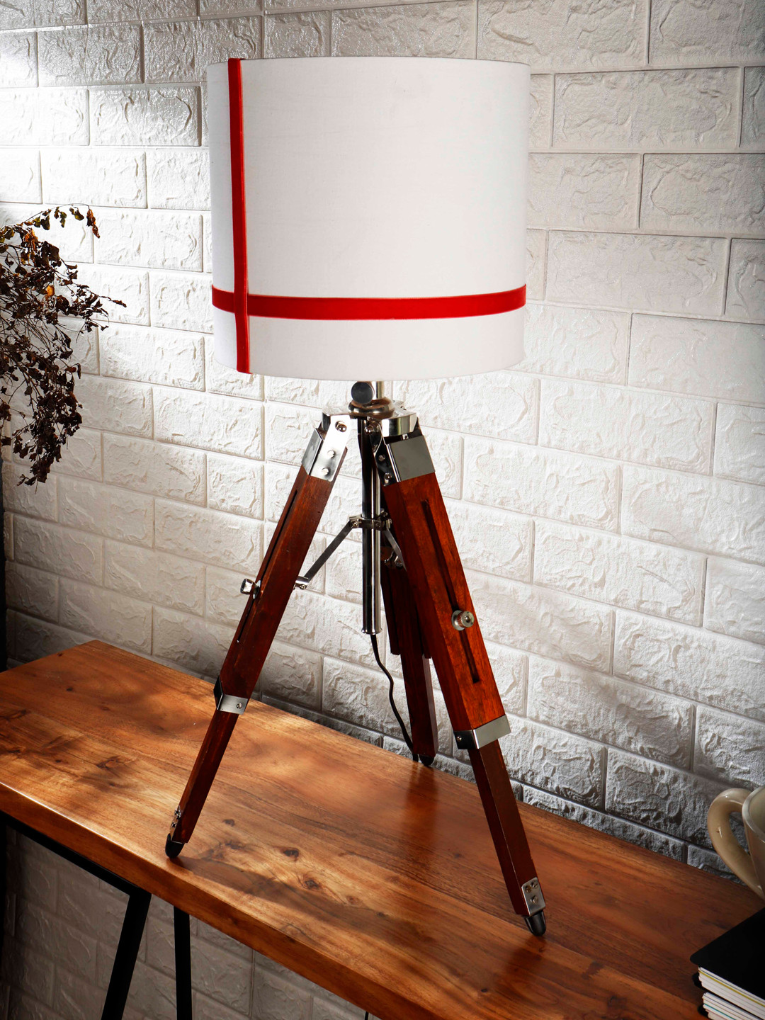 Grated Ginger White Solid Contemporary Tripod Table Lamp with Shade