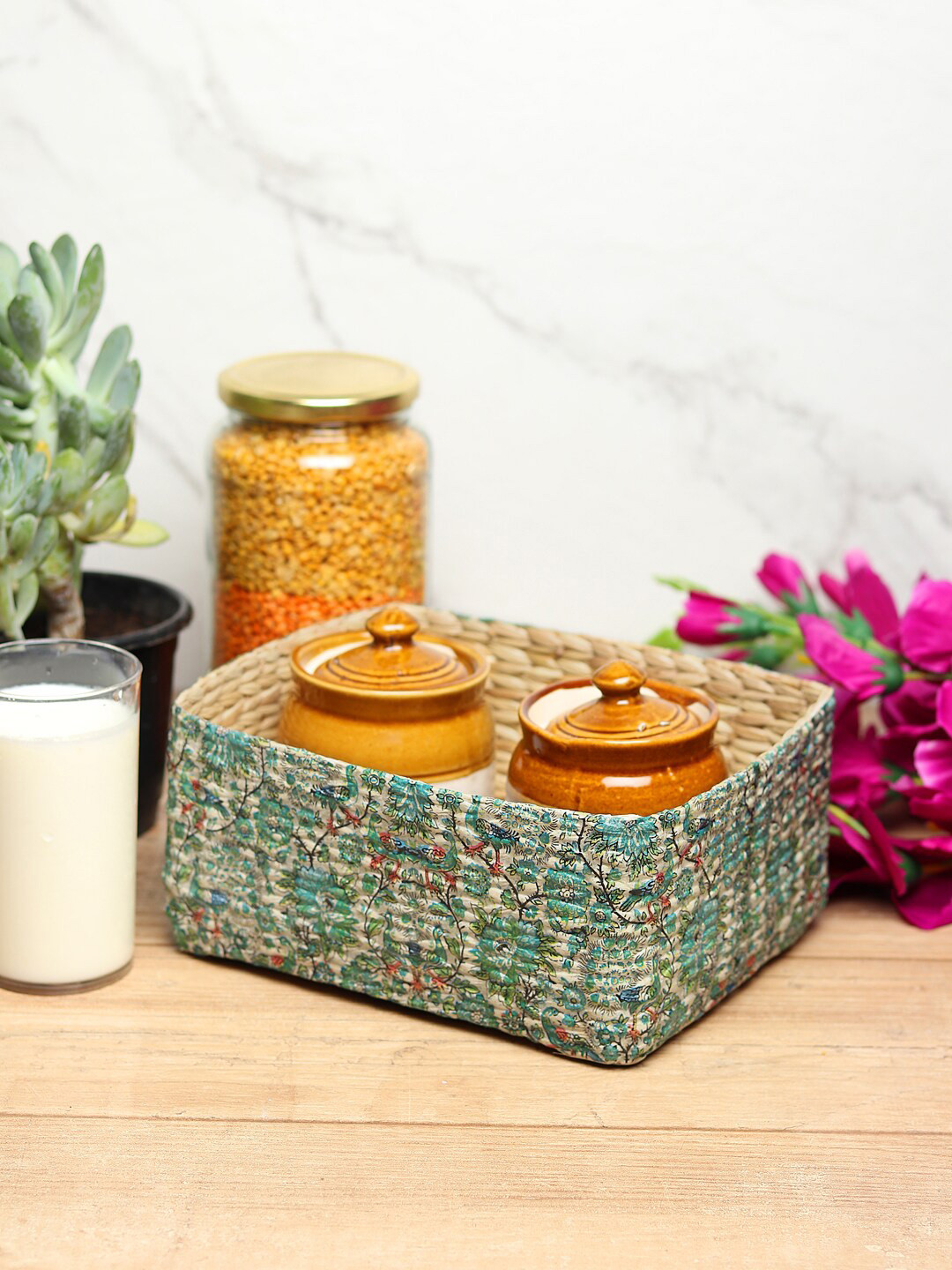 HABERE INDIA Green & Beige Printed Handmade Kouna Grass Decoupage Tray