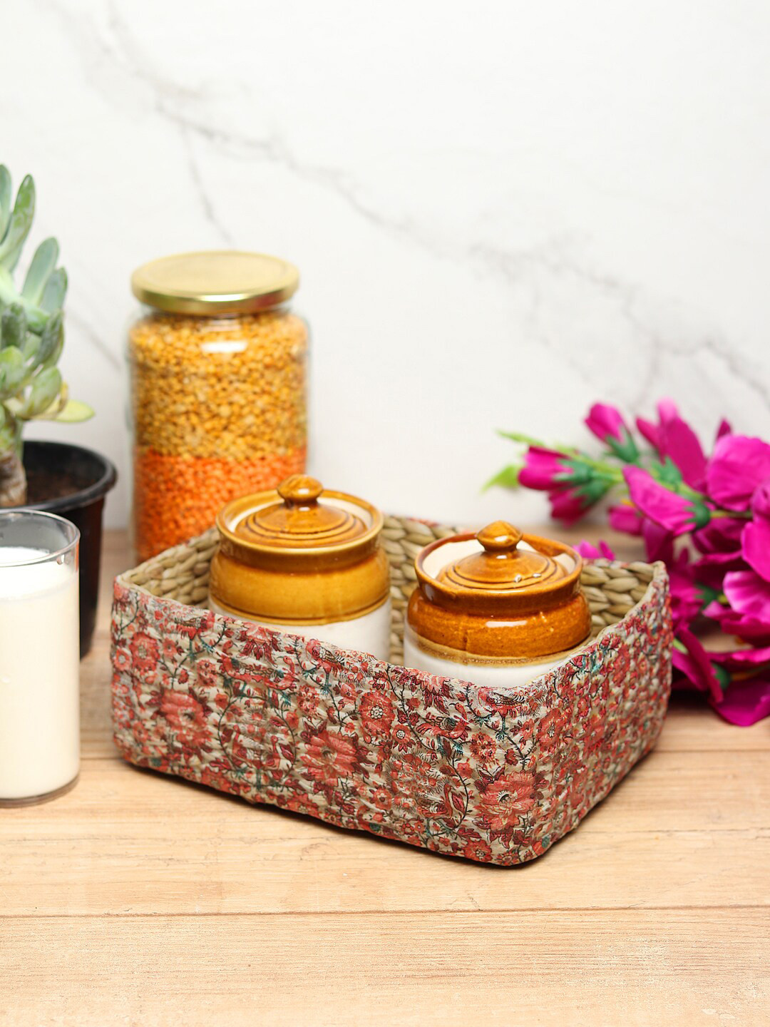 HABERE INDIA Unisex Pink & White Kouna Grass Decoupage Tray