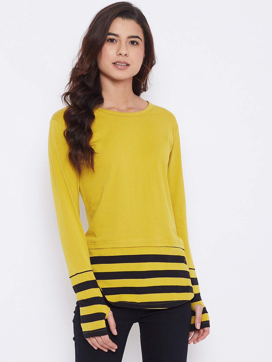 Hypernation Women Yellow & Black Colorblocked Round Neck Longline T-shirt
