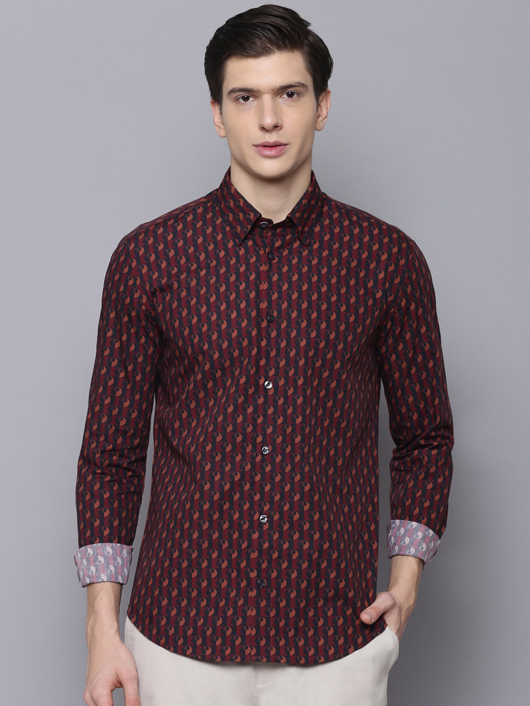 BEN SHERMAN Men Maroon & Navy Blue Slim Fit Printed Casual Shirt