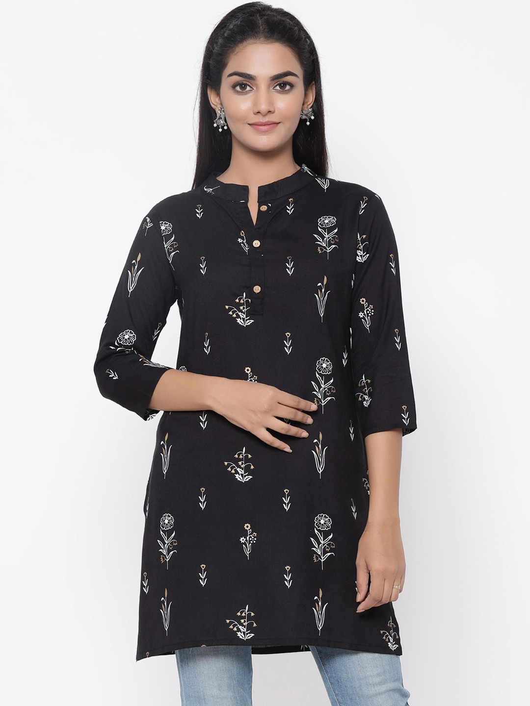 Fabriko Women Black & White Printed Kurti