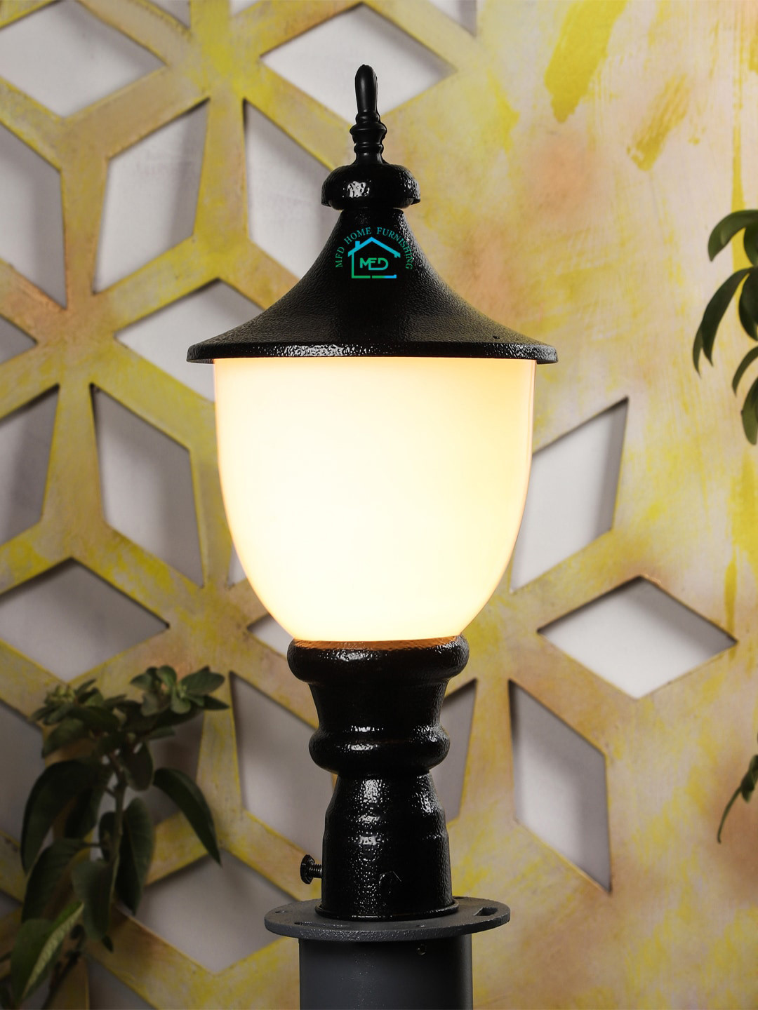 MFD HOME FURNISHING Black & White Solid Traditional Outdoor Lamp
