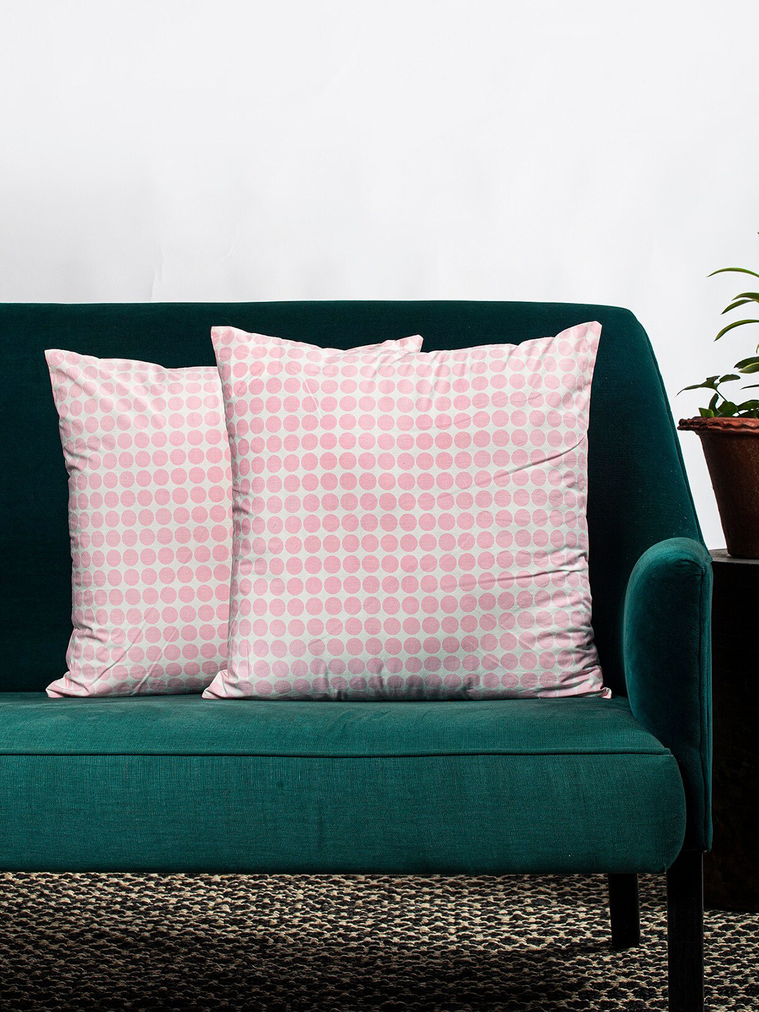 Contrast Living Set Of 2 White & Pink Geometric Printed Square-Shaped Cushion Cover
