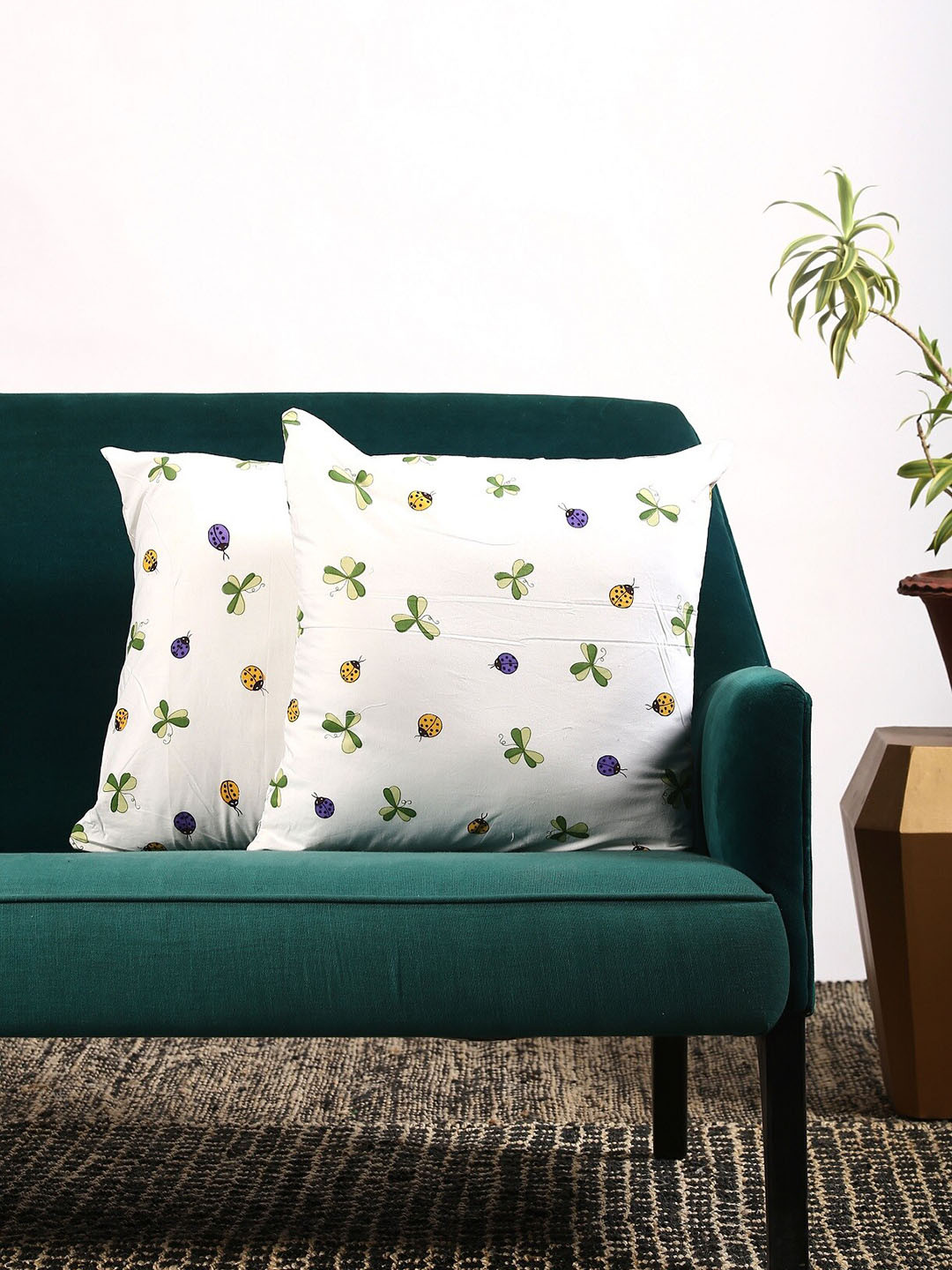 Contrast Living Set Of 2 White & Green Quirky Printed Square-Shape Cushion Cover