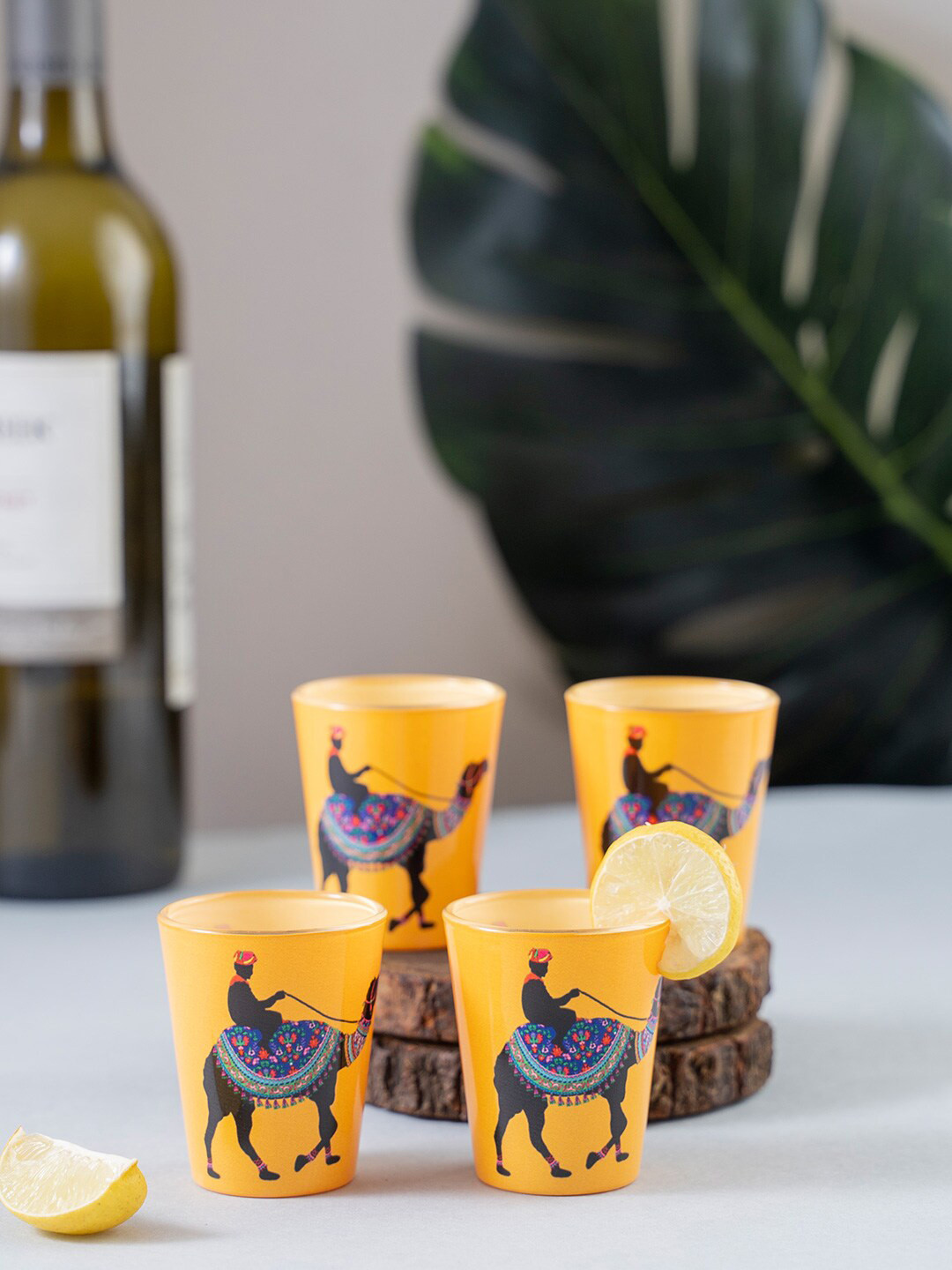 KOLOROBIA Set of 4 Yellow & Black Princely Camel Shot Glasses 30 ml