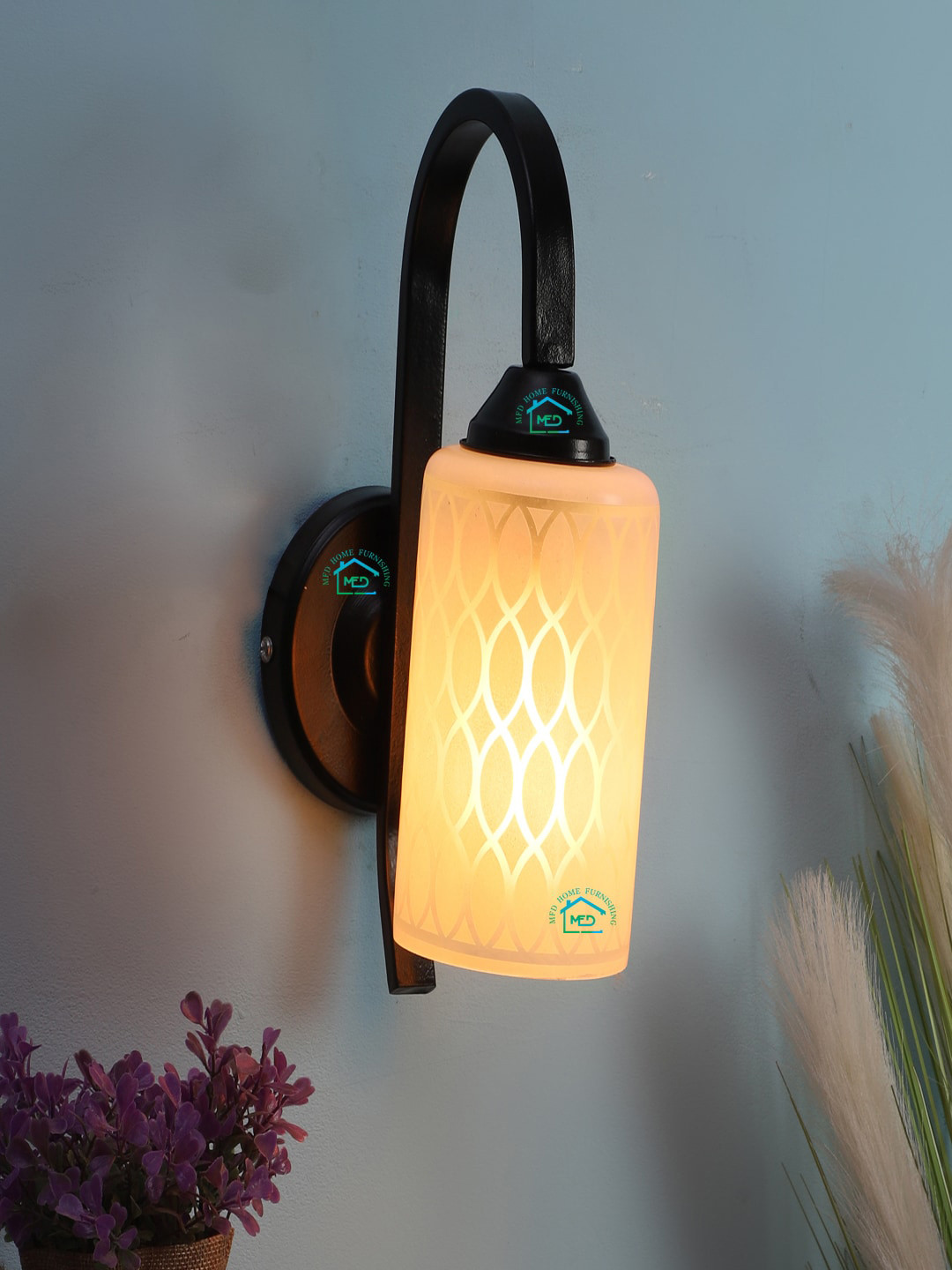 MFD HOME FURNISHING White & Black Printed Armed Sconce Lamps