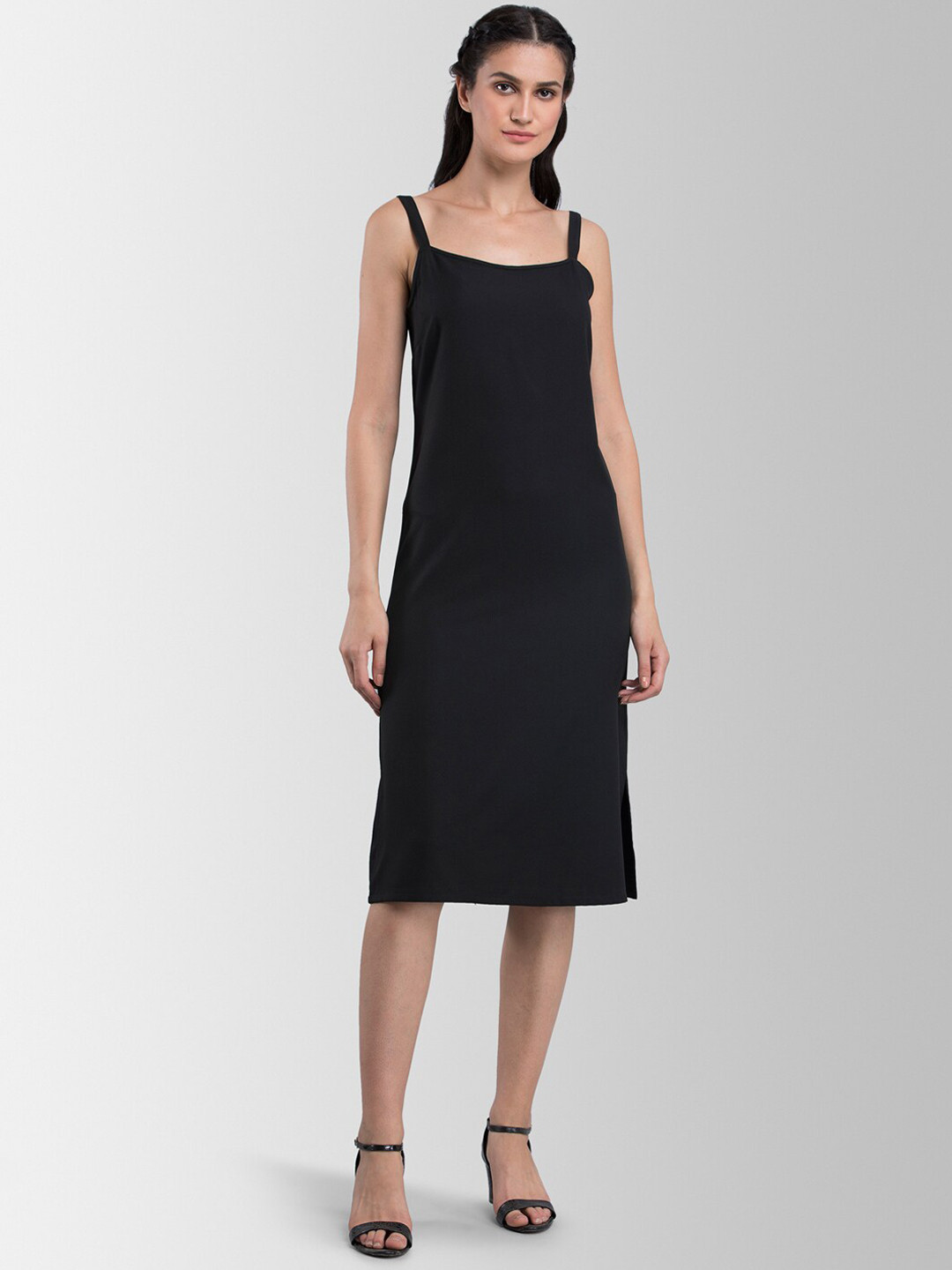 FABLE STREET Women Black Solid Sheath Dress