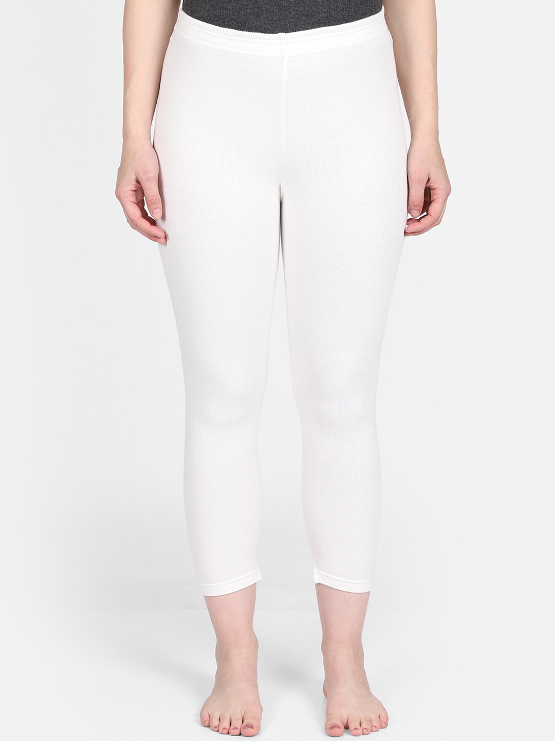 DYCA Women Off-White Solid Cropped Thermal Bottom