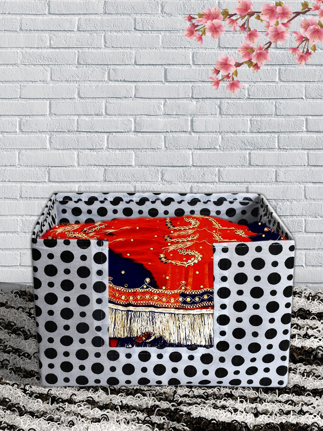 Kuber Industries White & Black Printed Large Stacker Foldable Wardrobe Organiser