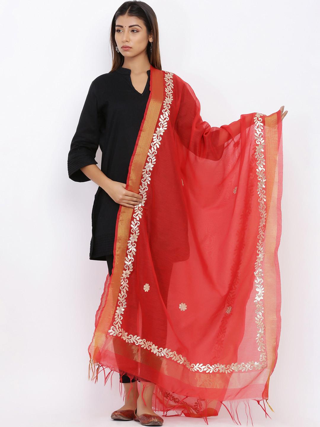 SOUNDARYA Red & Gold-Coloured  Solid Dupatta