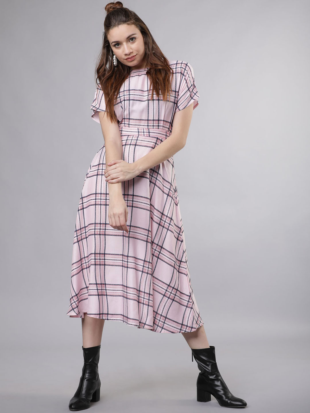 Tokyo Talkies Women Pink & Navy Blue Checked Fit and Flare Dress