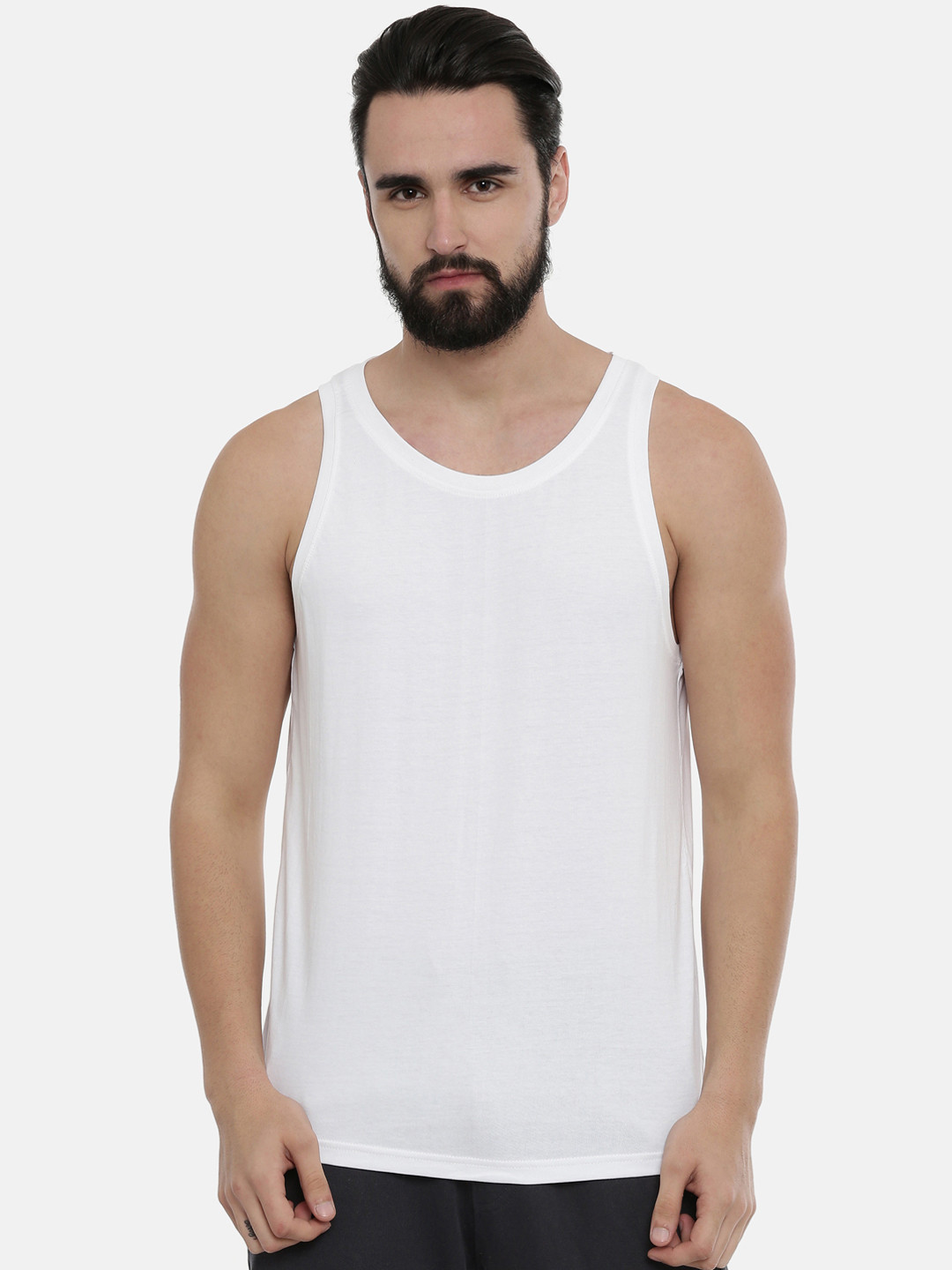 Bushirt Men White Solid Round Neck T-shirt