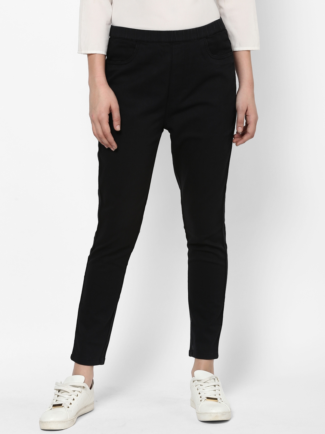 Urbano Fashion Women Black Skinny Fit Jeggings
