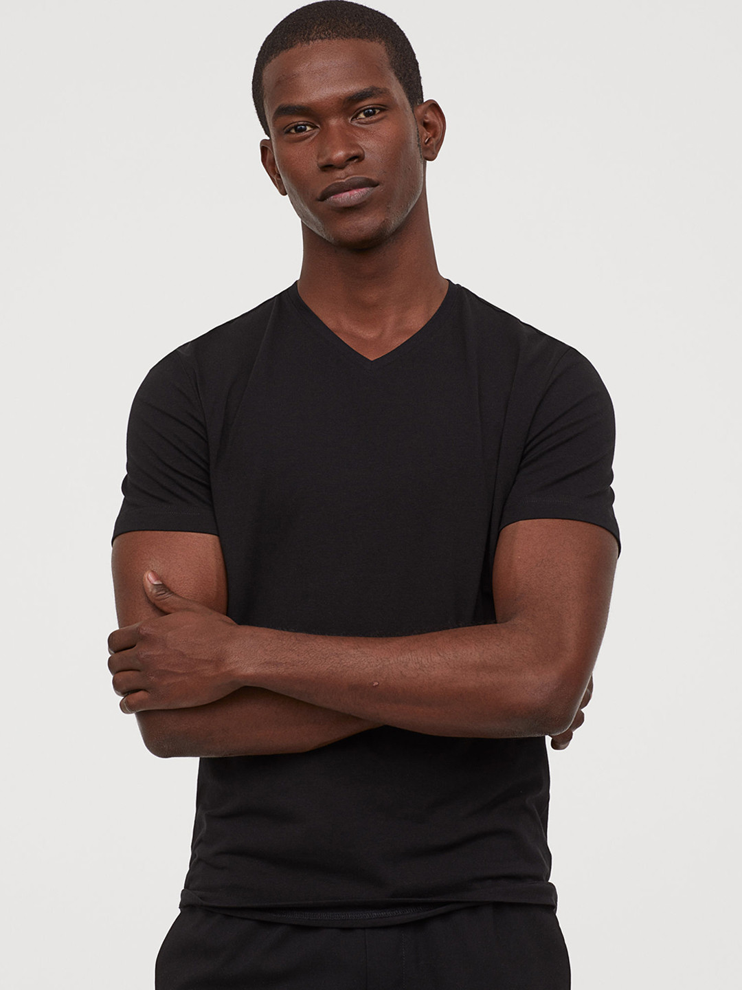 H&M Men Black Solid V-neck T-shirt Slim Fit