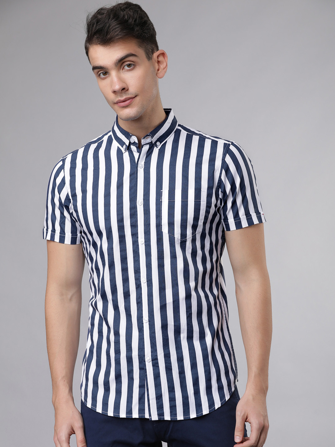 HIGHLANDER Men Blue & White Slim Fit Striped Casual Shirt