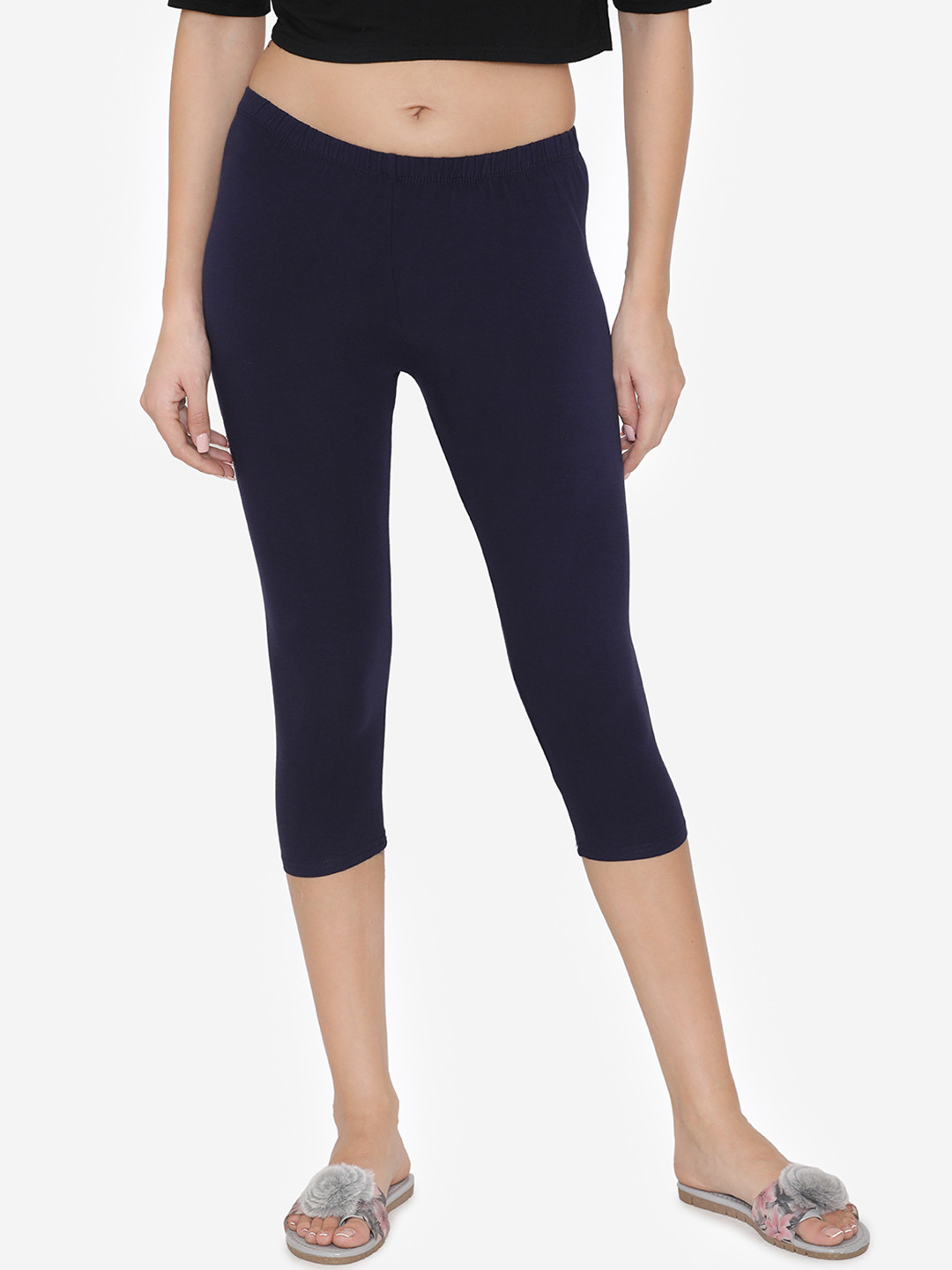 Vami Women Navy Blue Solid Comfy Classy Capri Leggings