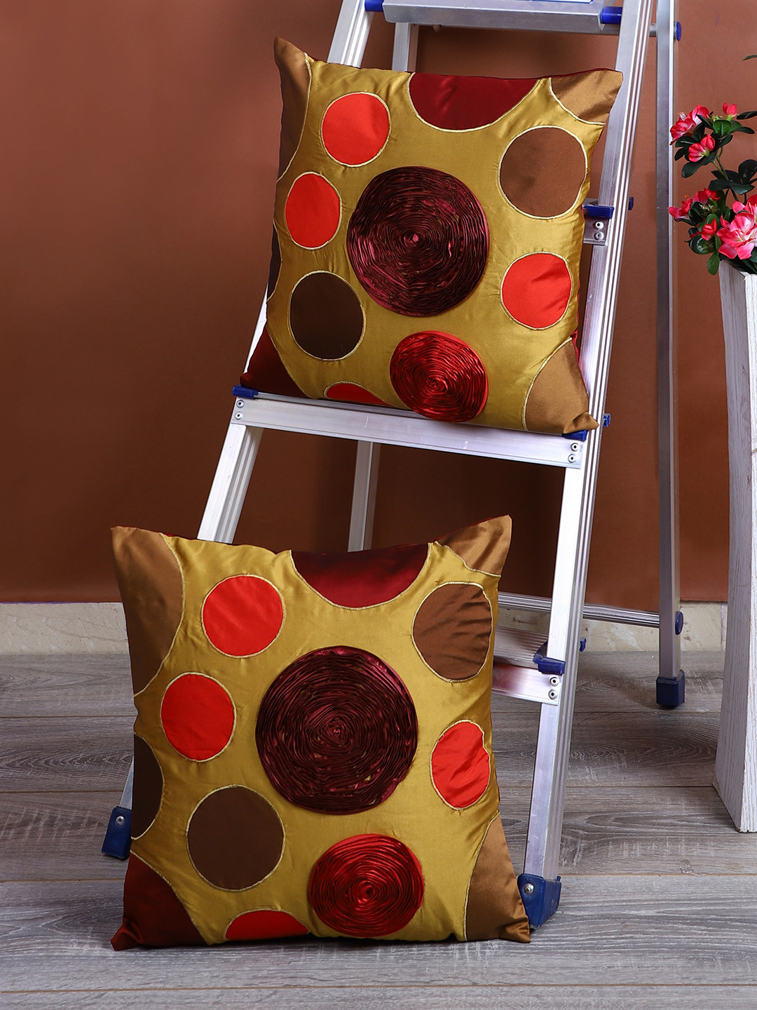 eyda Copper-Toned & Maroon Set of 2 Applique Square Cushion Covers