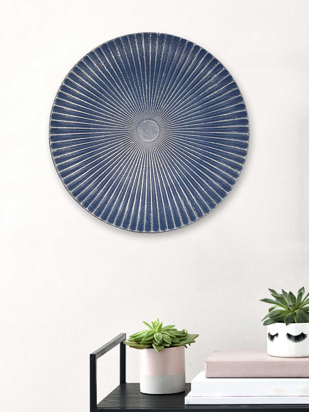 Art Street Decorative Wall Plates MDF Glossy Hanging Hall -11.5In