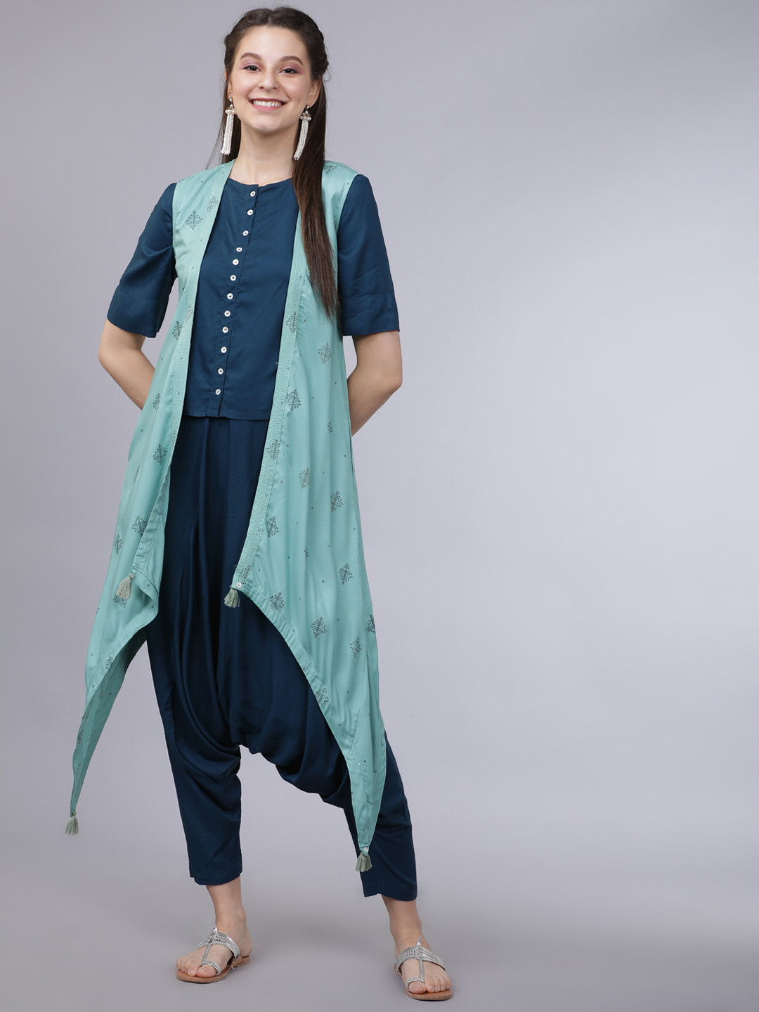 Vishudh Women Teal Blue & Sea Green Printed Top with Trousers & Jacket