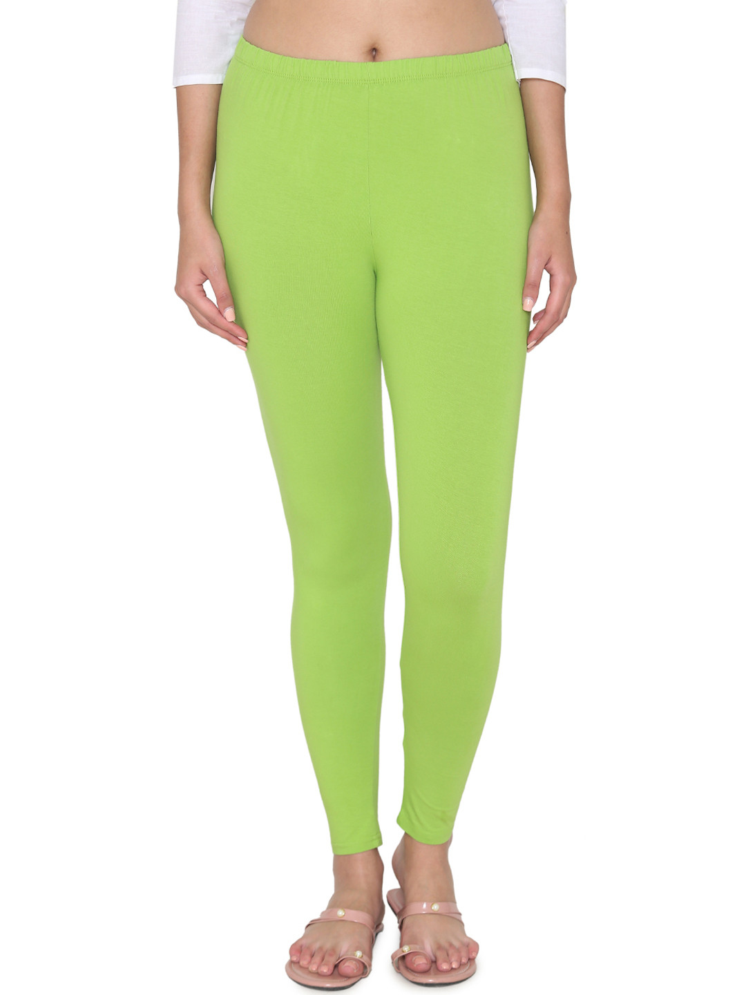Vami Women Green Solid Ankle-Length Leggings