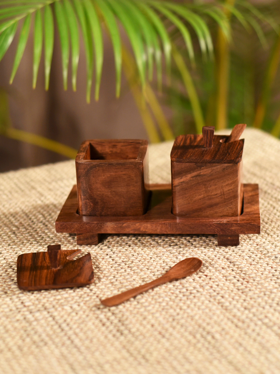 Unravel india Handcarved Brown Wood 5 Piece Clip-On Jar