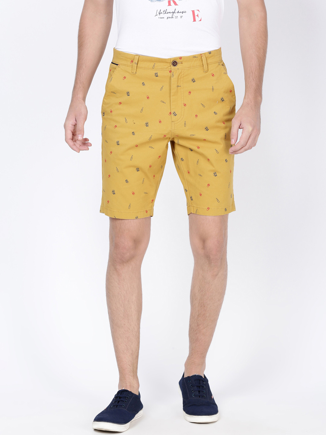 t-base Men Yellow Printed Slim Fit Chino Shorts