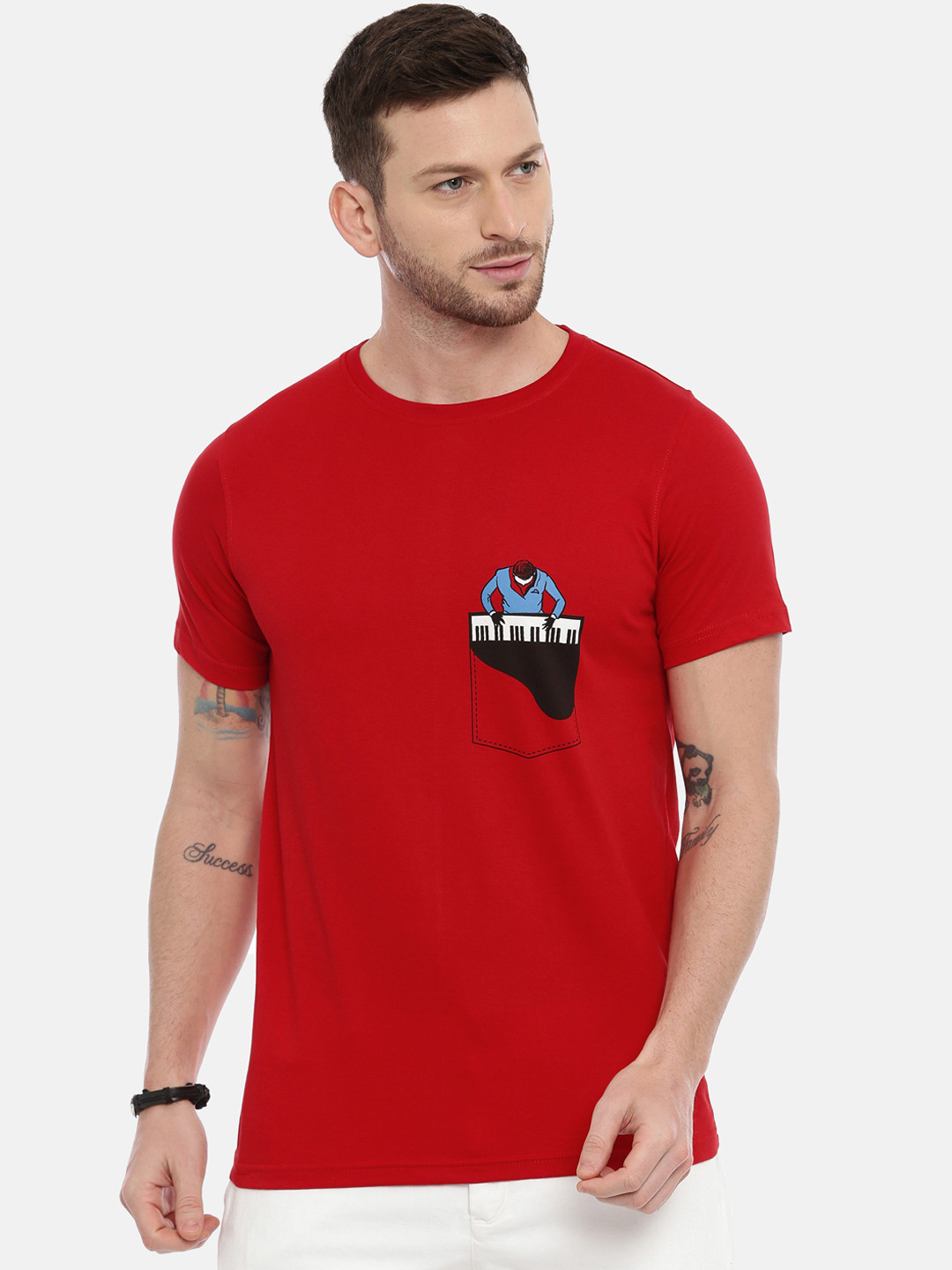 Bushirt Men Red  Black Printed Round Neck Pure Cotton T-shirt