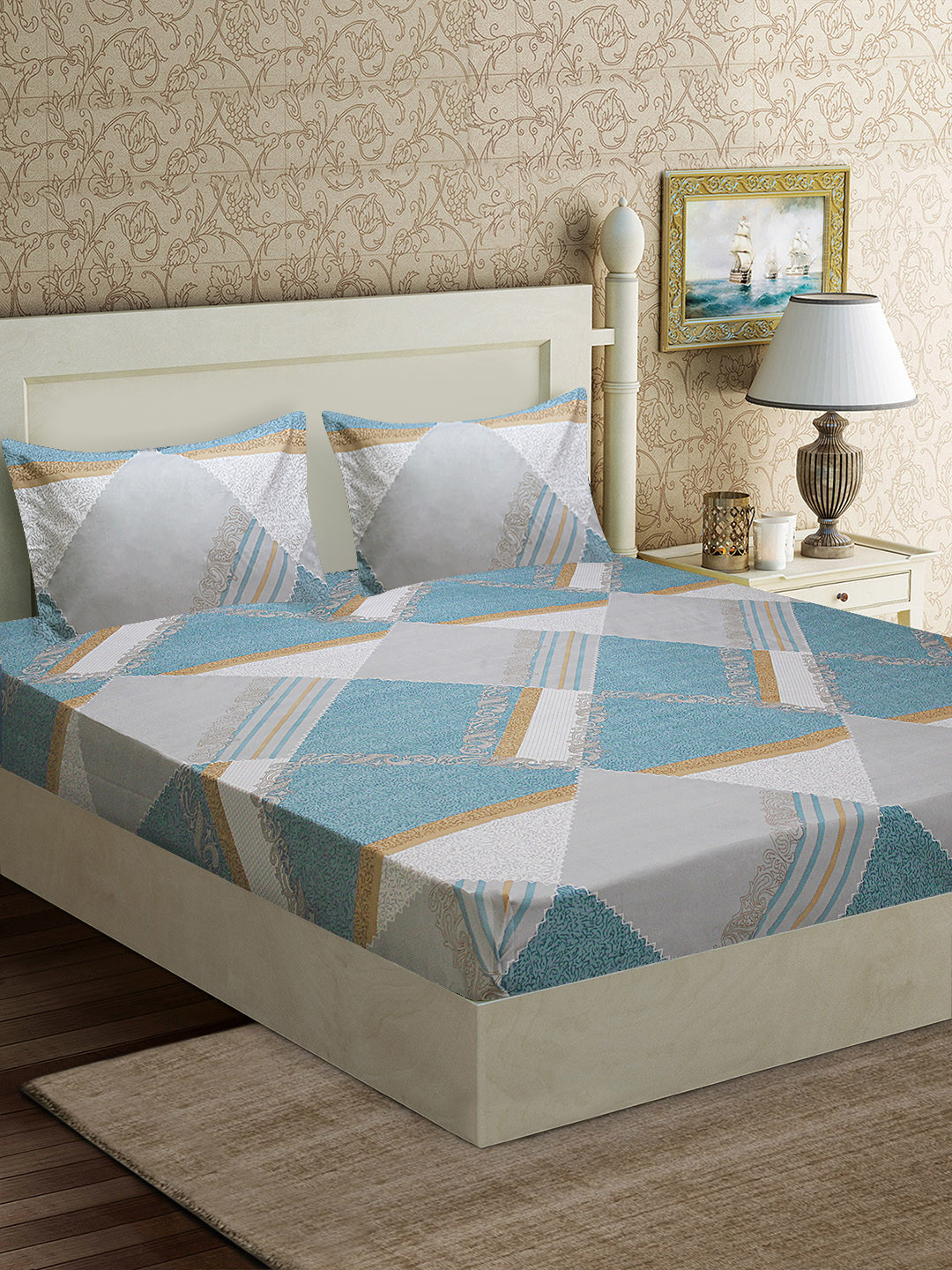 Good Homes by Home Candy Green & White Geometric 152 TC Polyester 1 Queen Bedsheet with 2 Pillow Covers