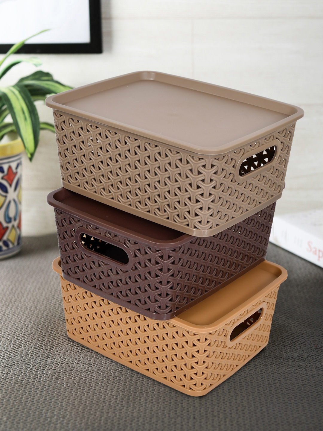 Kuber Industries Set Of 3 Brown Beige Textured Plastic Large Multipurpose Solitaire Storage Baskets with Lid