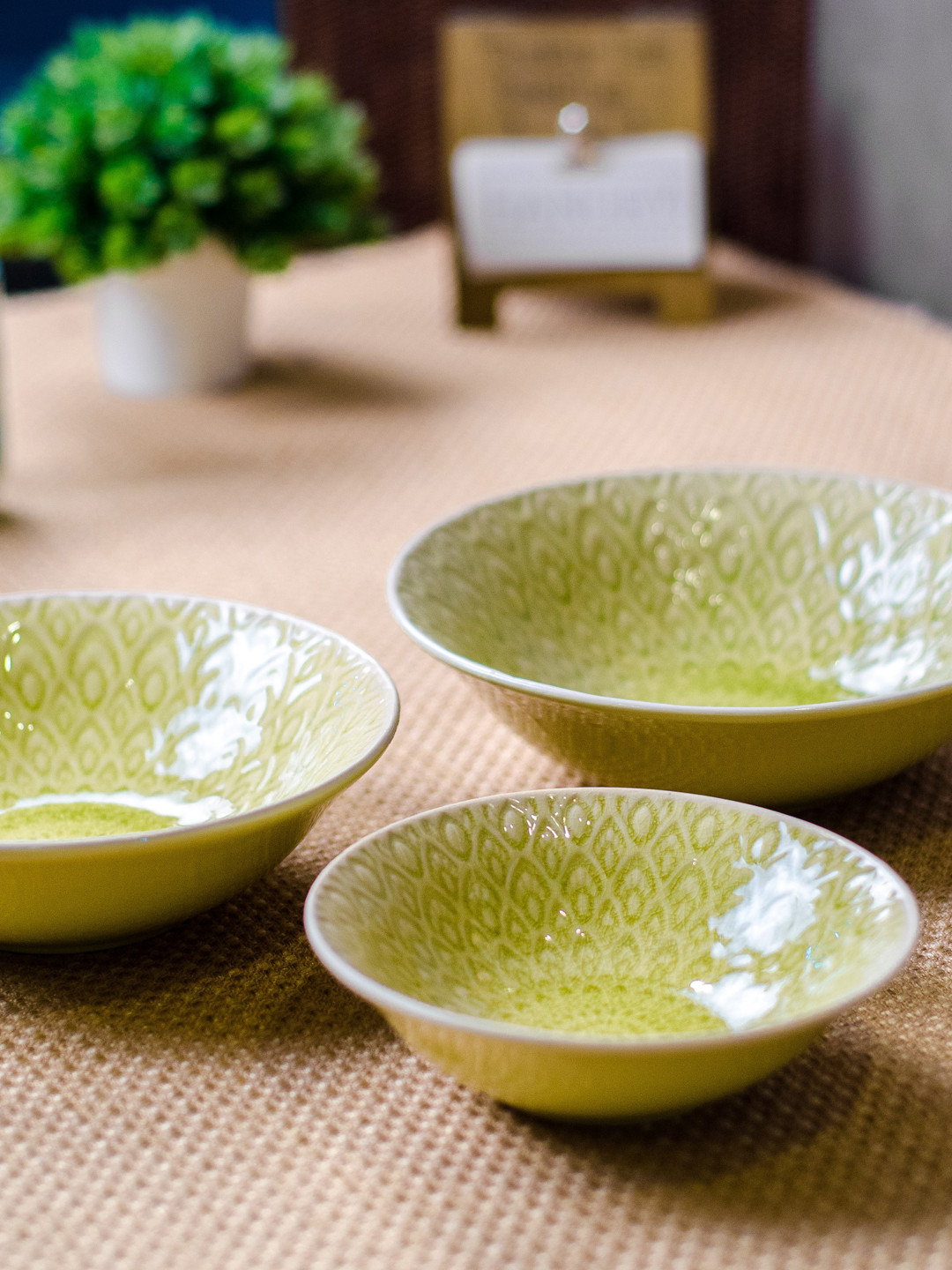 GOODHOMES Set Of 3 Yellow & Green Emboss Print Crackle Effect Stoneware Bowls