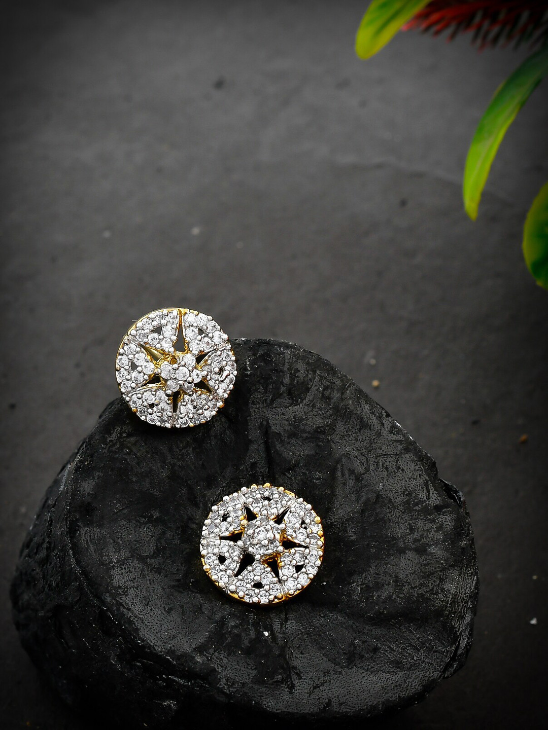 Silvermerc Designs White & Gold Floral Studs