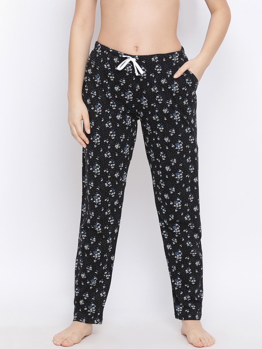 Kanvin Women Black Floral Print Lounge Pants