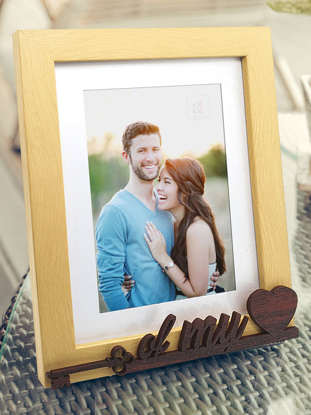 Art Street Unisex Beige & Brown Key Of My Love Individual Customize Table Top Photo Frame