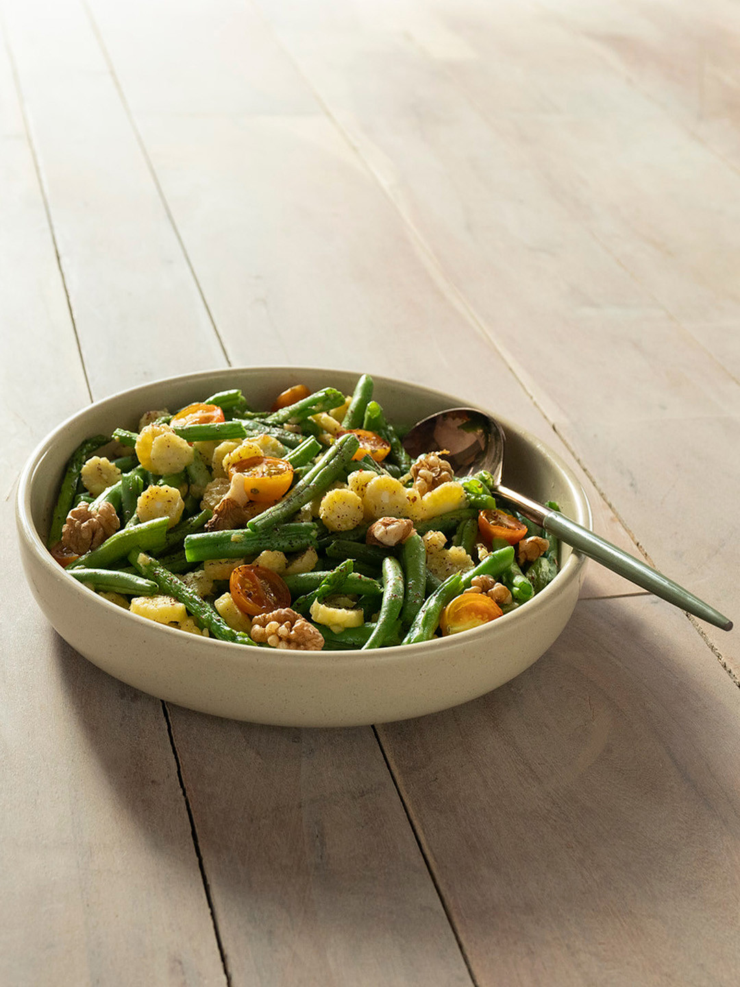 ellementry Off-White Solid Fiore Ceramic Pasta Bowl