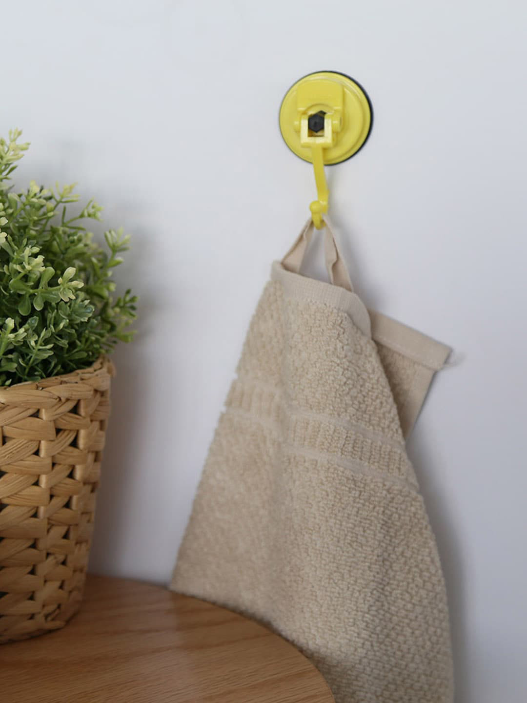 FECA Yellow Solid D26 Diana Suction Hook