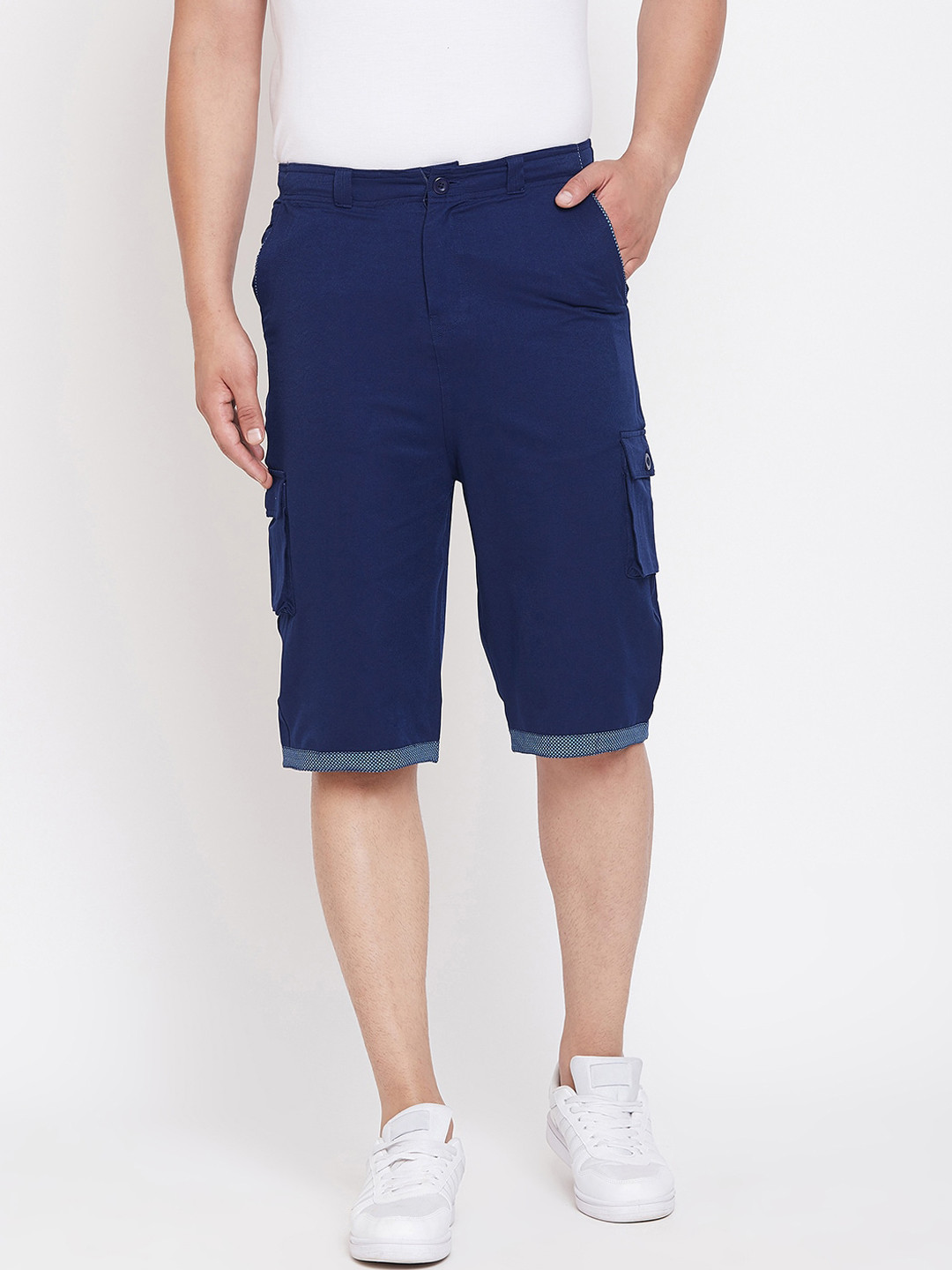 Hypernation Men Blue Solid Regular Fit Cargo Shorts