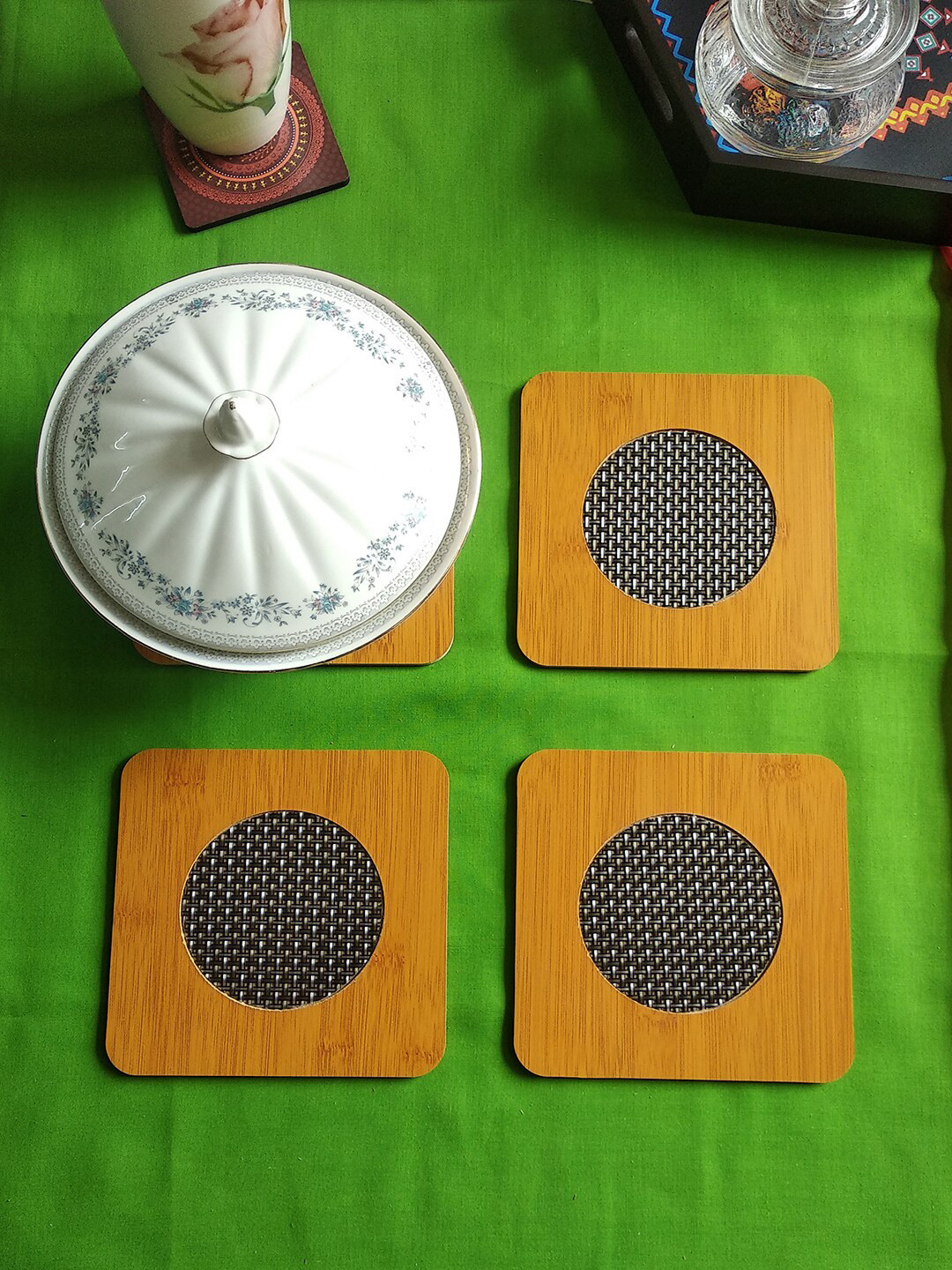 CRAYTON Set of 4 Tan Brown & Grey Mesh Patterned Round Bamboo Coasters