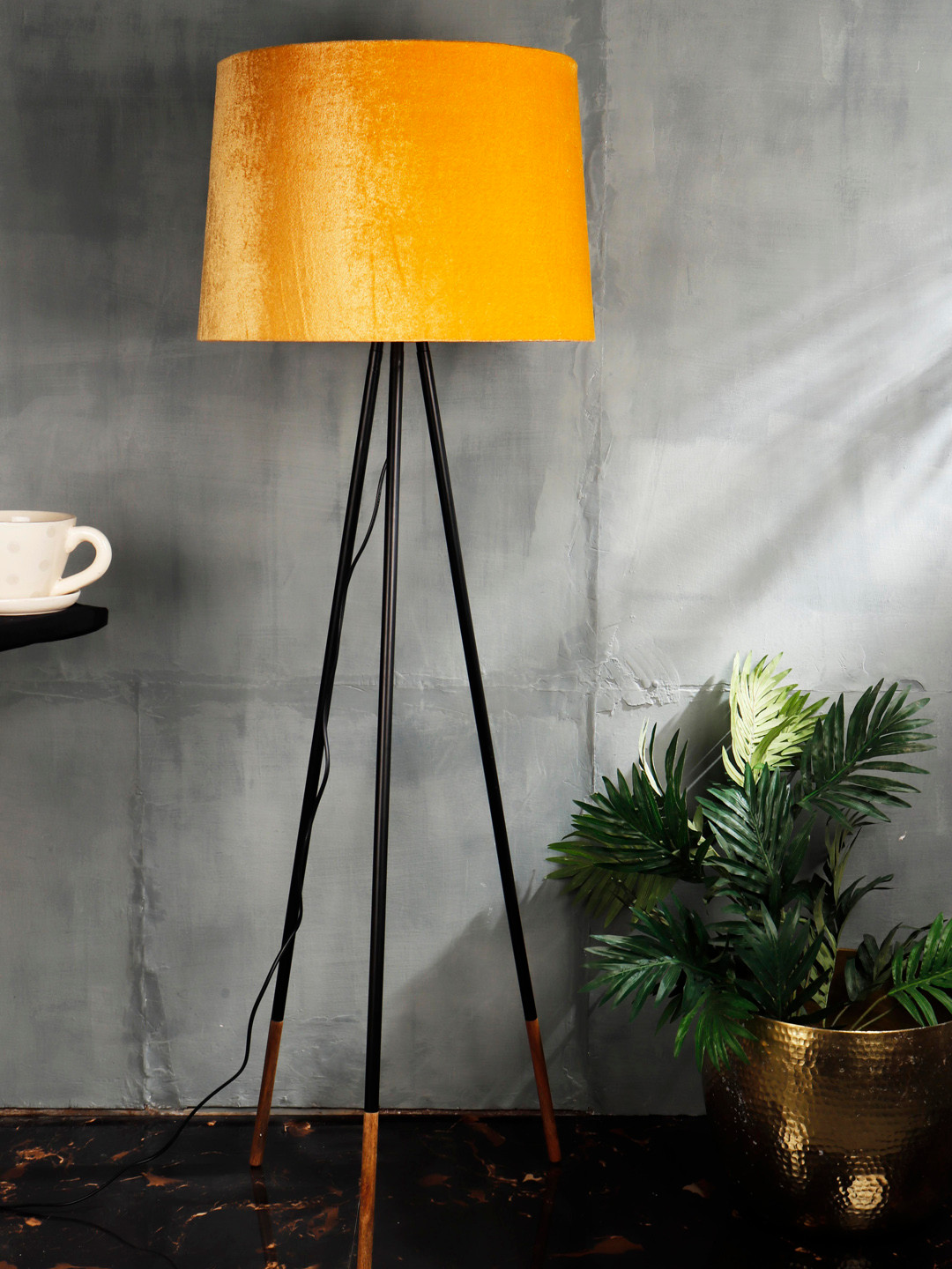 Grated Ginger Yellow Self Design Handcrafted Frustum Tripod Lamp