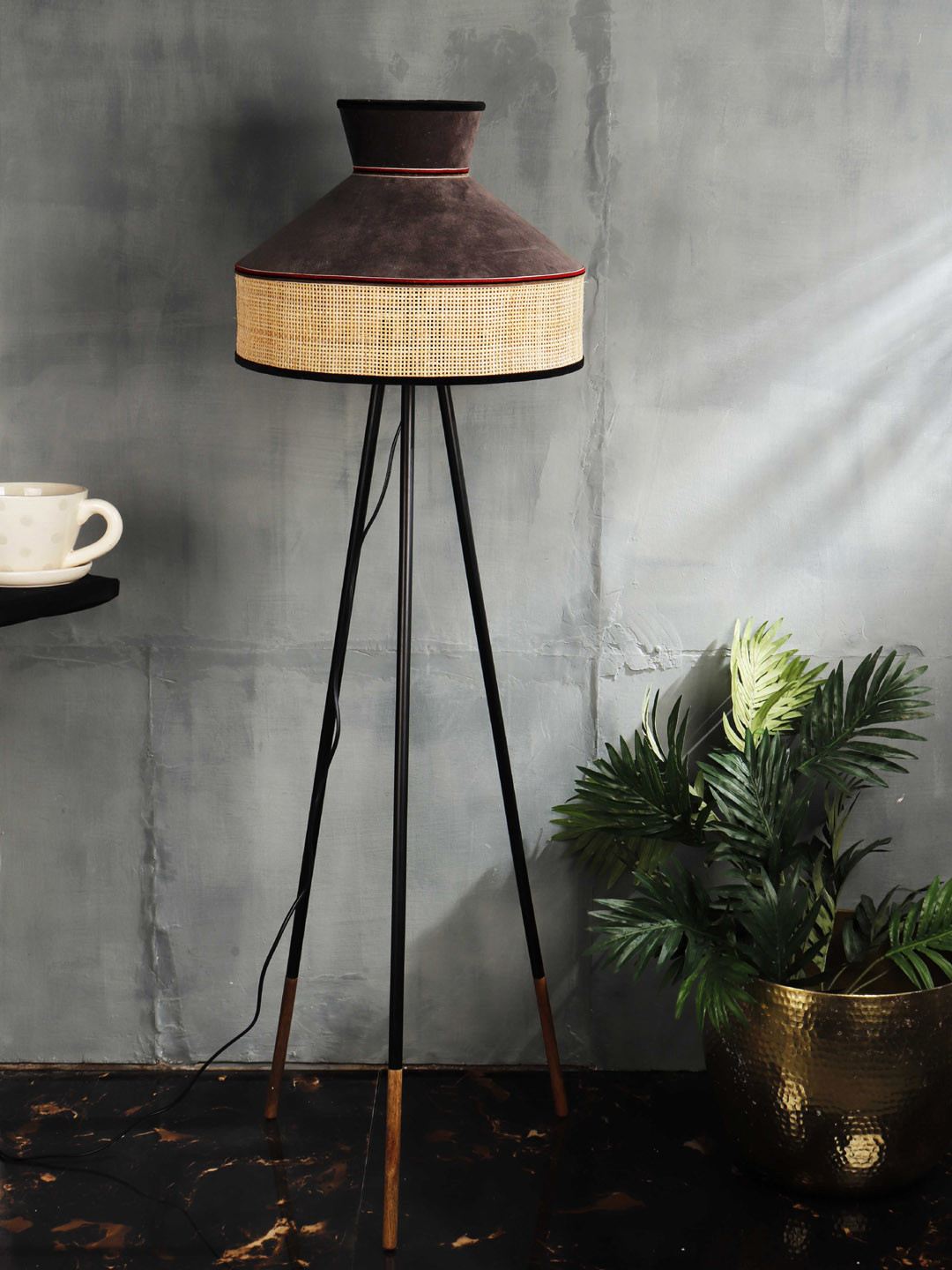 Grated Ginger Brown & Beige Self Design Handcrafted Tripod Lamp