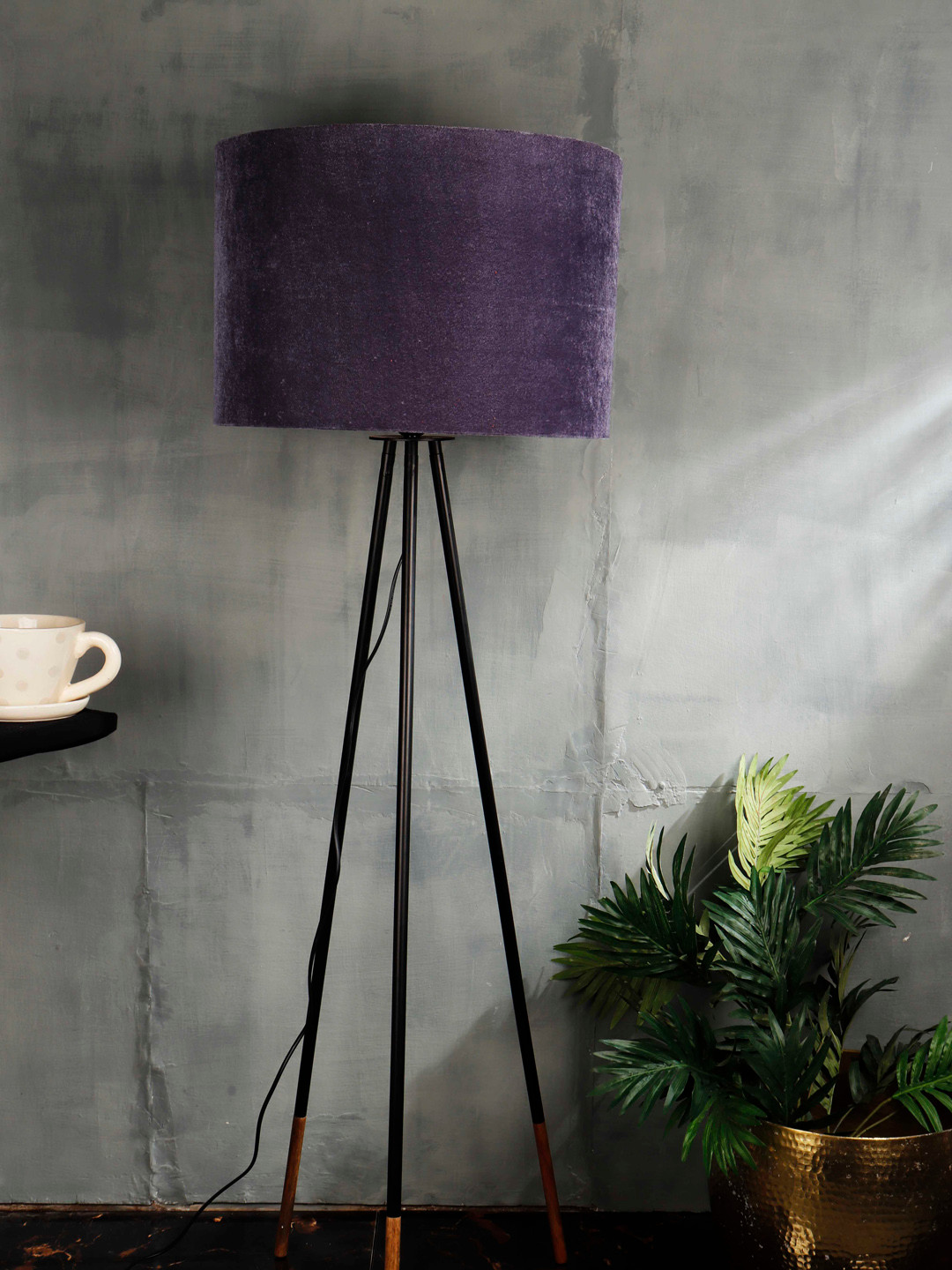 Grated Ginger Navy Blue Solid Handcrafted Tripod Lamp