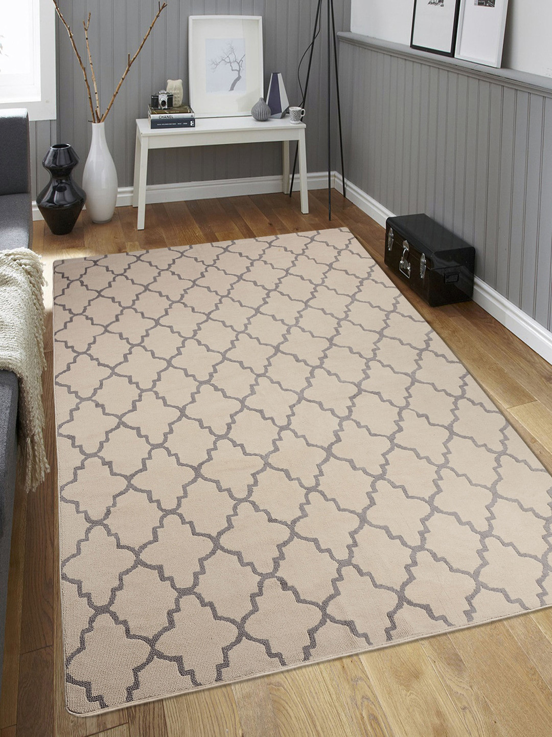 Saral Home Beige & Grey Ogee Patterned Microfiber Anti-Skid Carpet