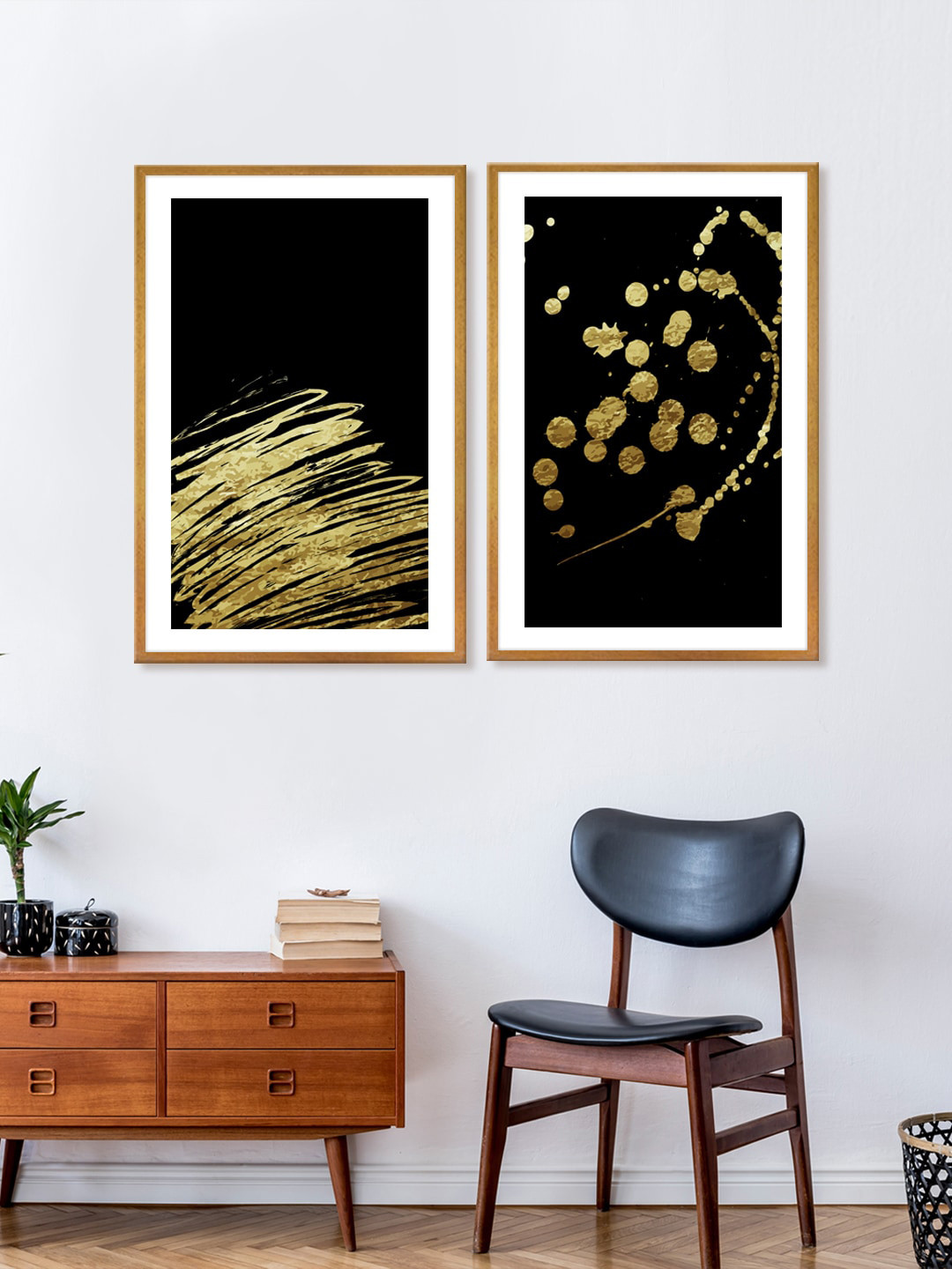 999Store Set Of 2 Black & Gold-Toned Lines & Dots Printed Wall Art
