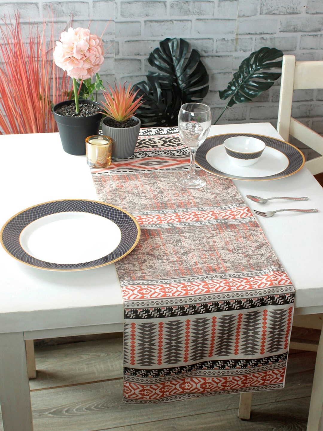 ROMEE Cream-Coloured & Brown Geometric Printed Table Runner