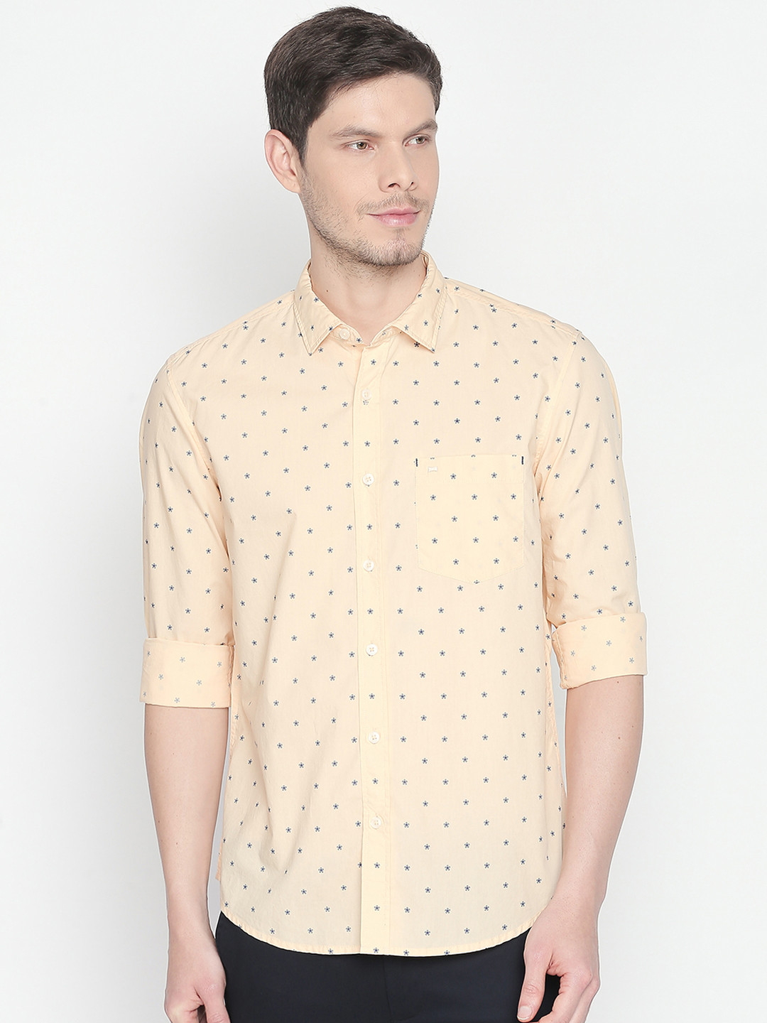 Basics Men Peach-Coloured Slim Fit Printed Casual Shirt